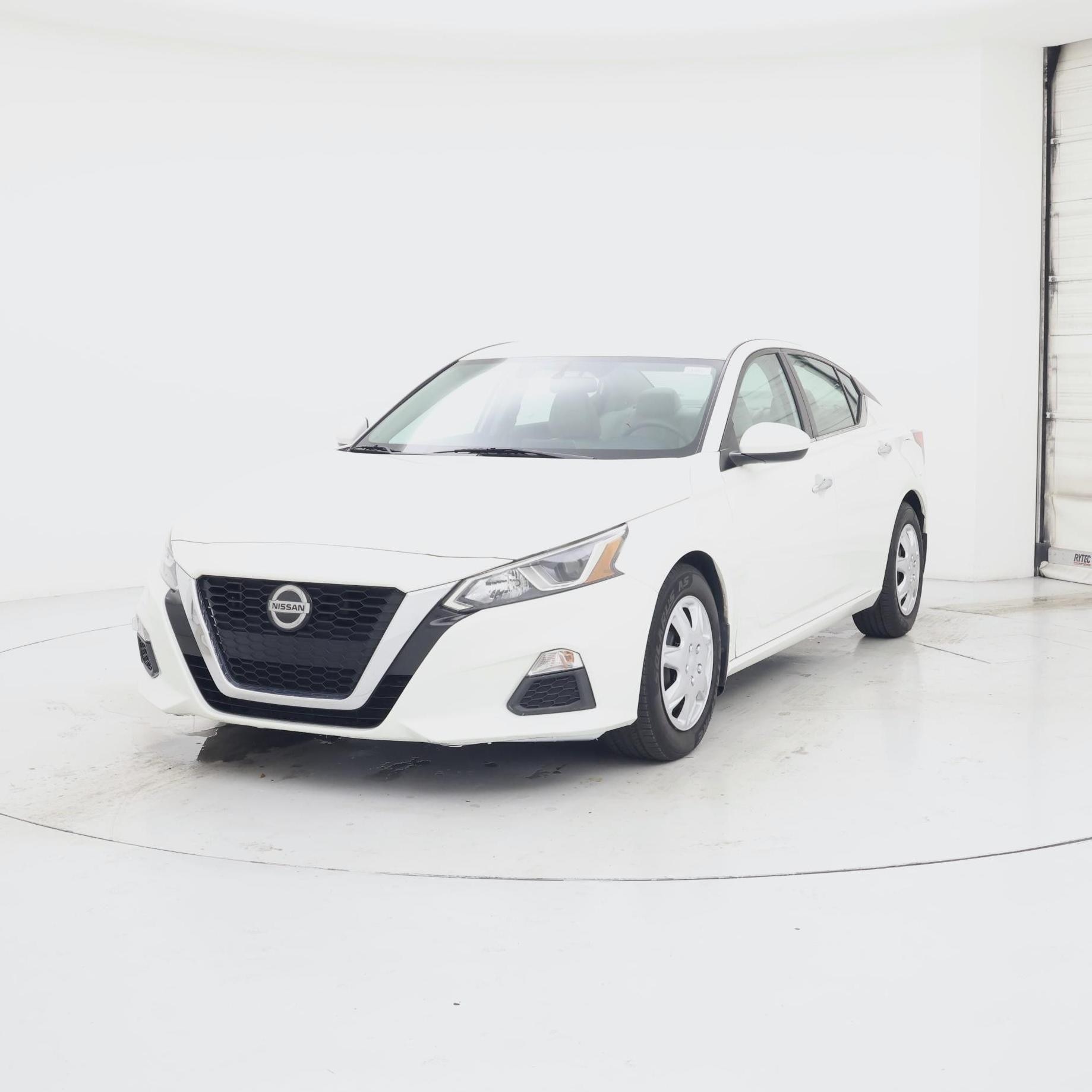 Thumbnail: 2019 Nissan Altima - 4