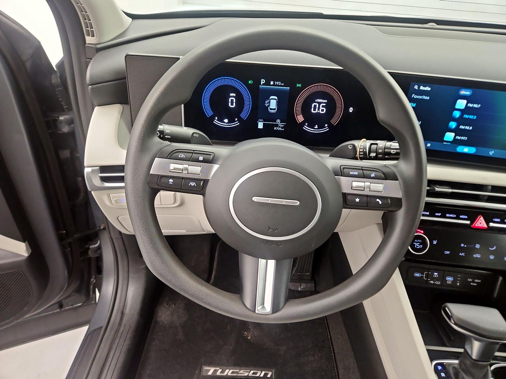 Thumbnail: 2025 Hyundai Tucson - 10