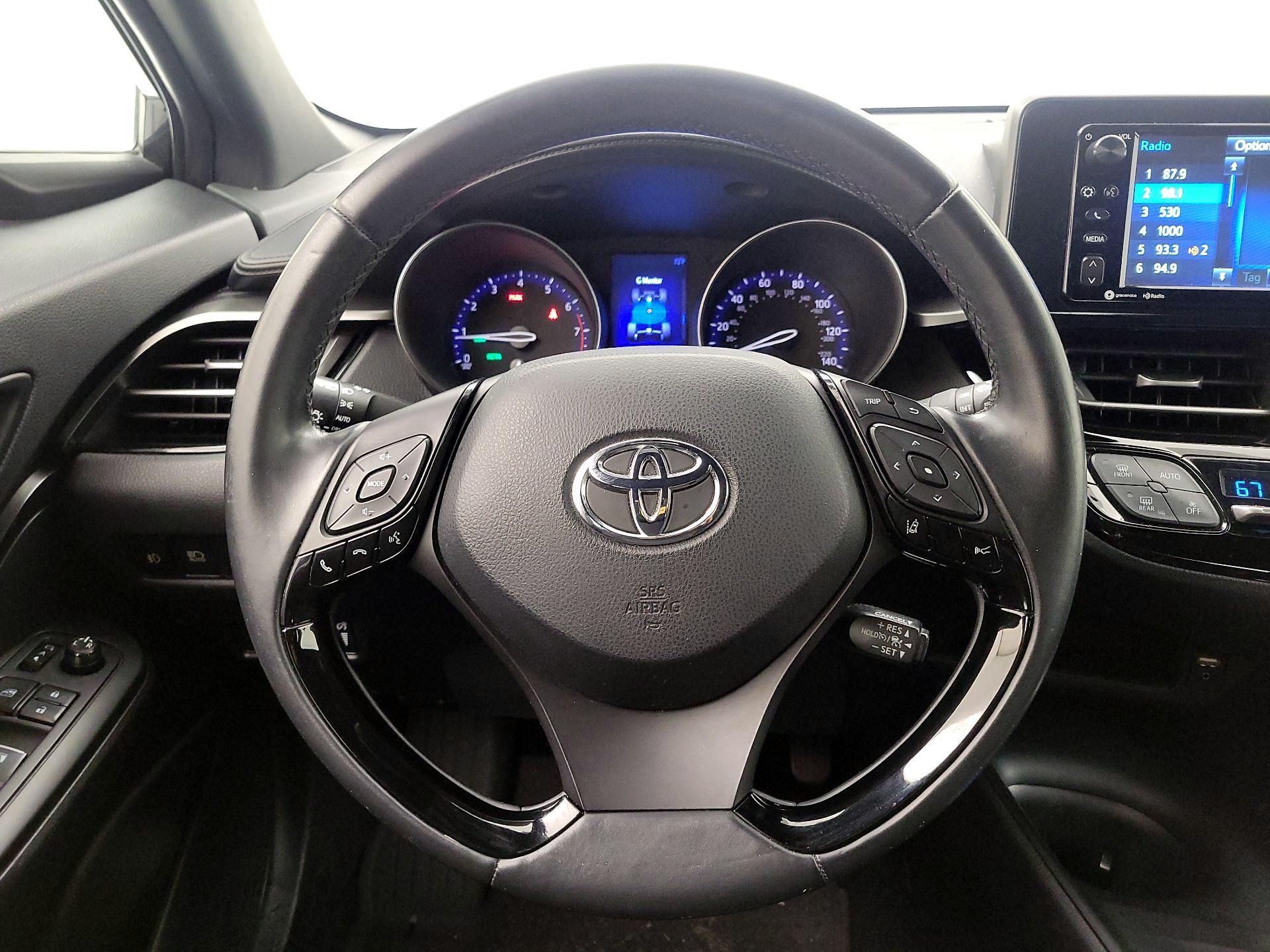 Thumbnail: 2018 Toyota C-HR - 10