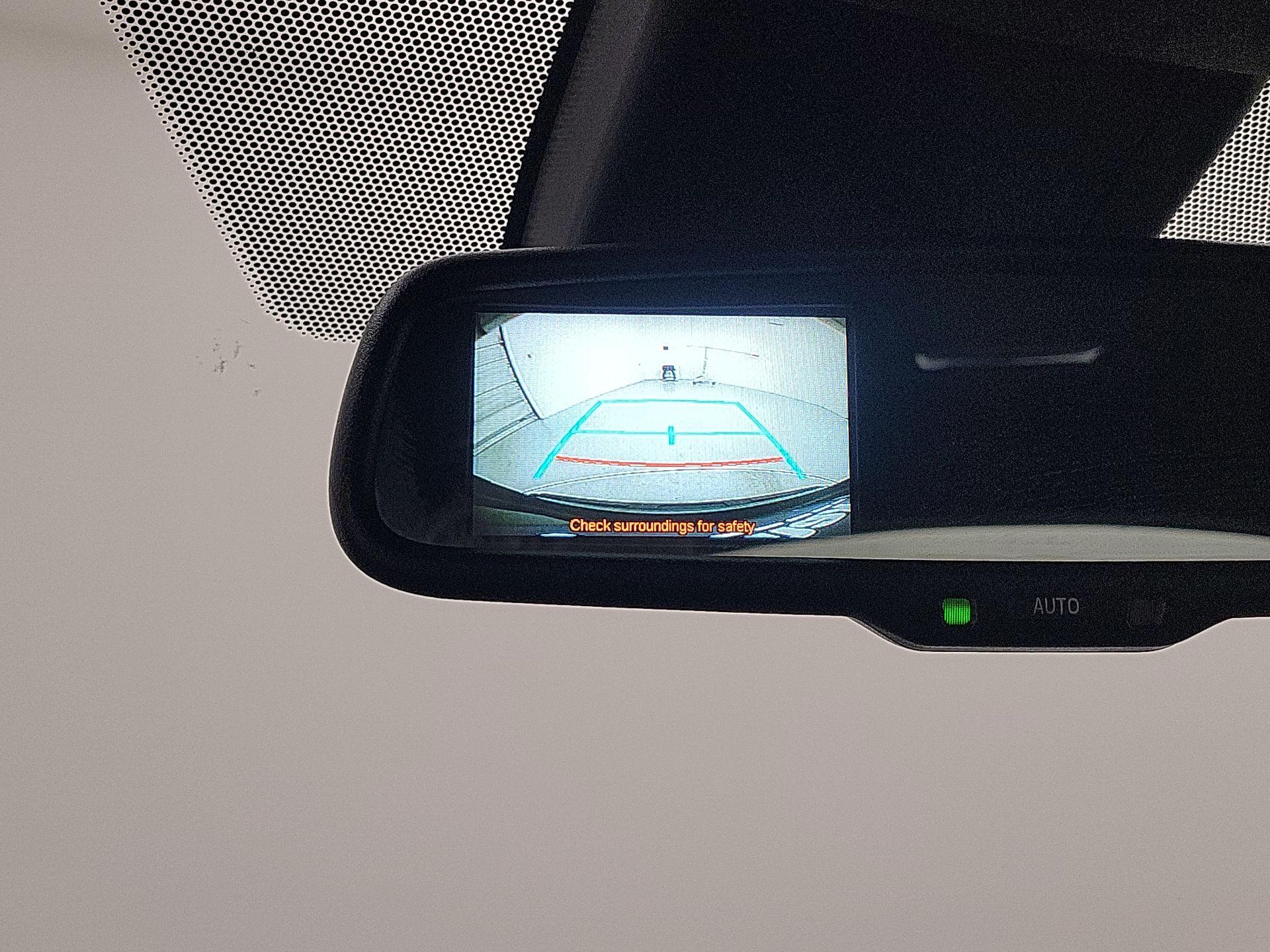 Thumbnail: 2018 Toyota C-HR - 14