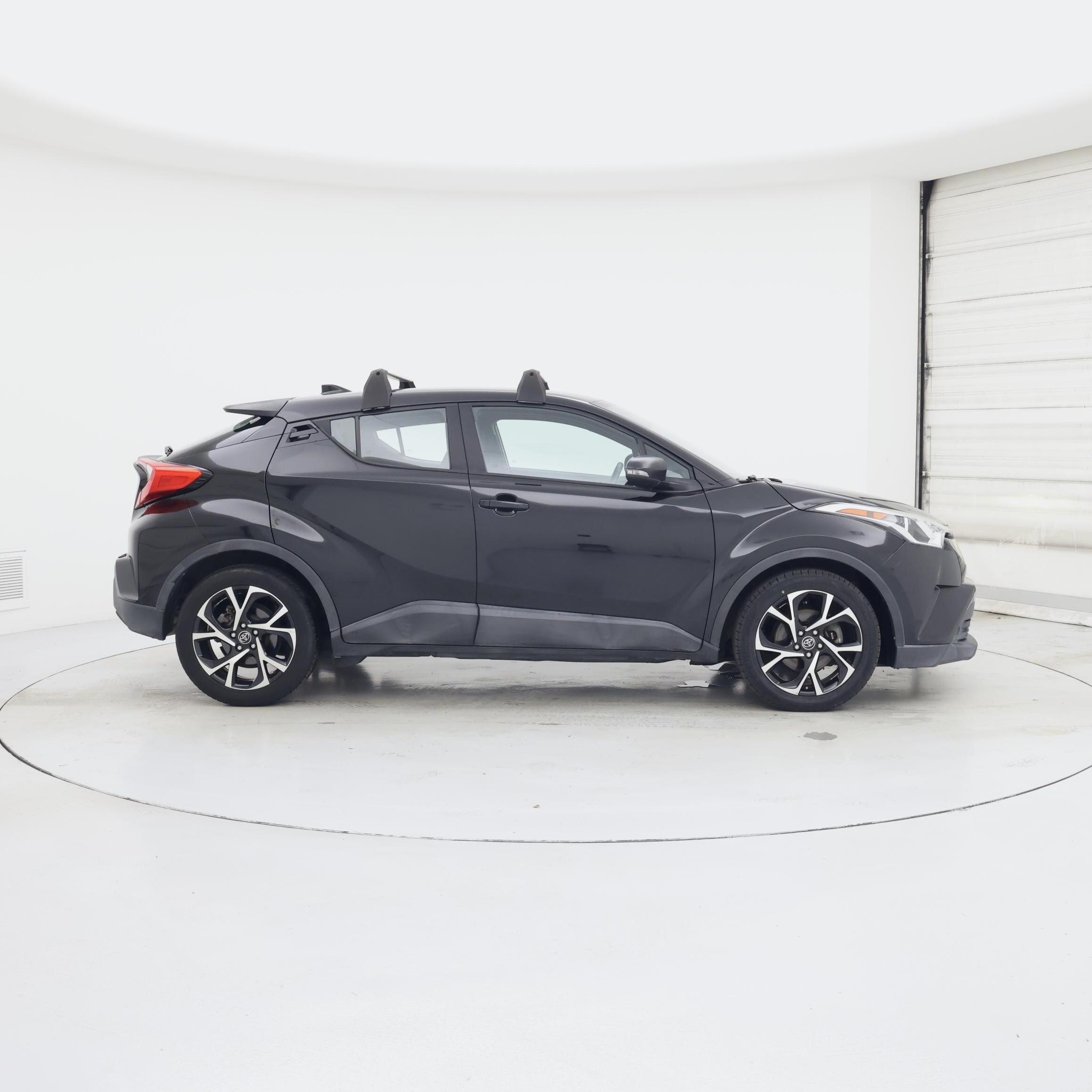 Thumbnail: 2018 Toyota C-HR - 7