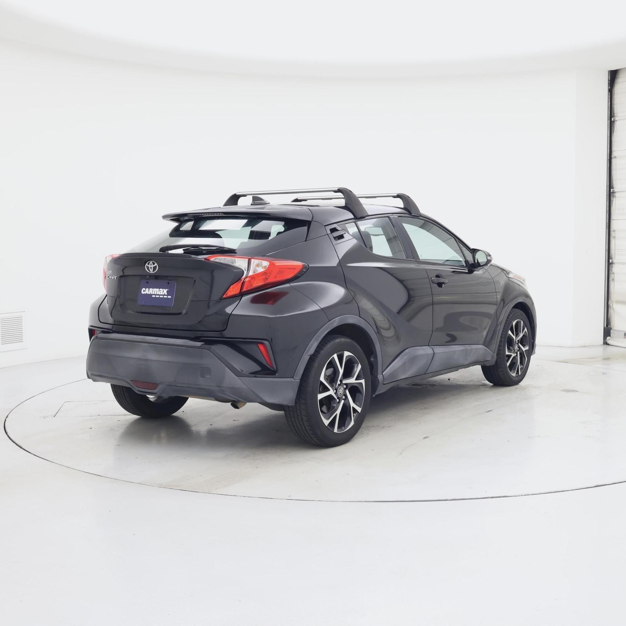 Thumbnail: 2018 Toyota C-HR - 8