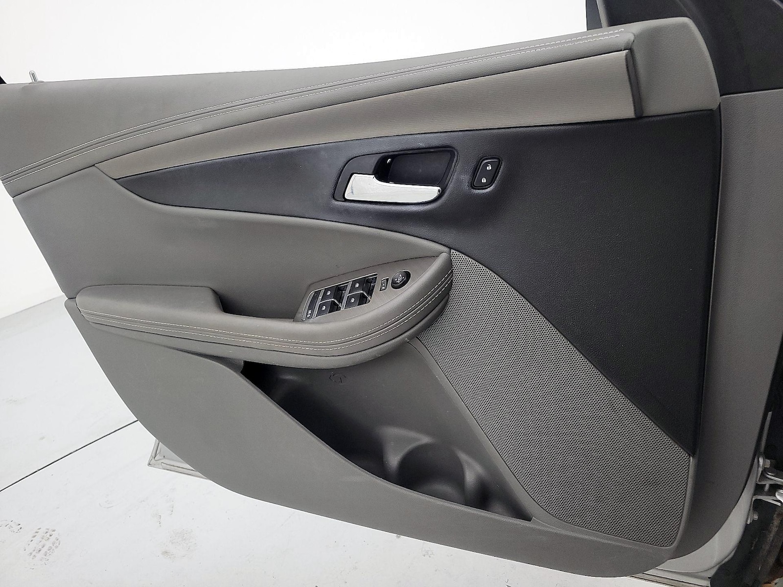 2017 Chevrolet Impala 1LS - Photo 13