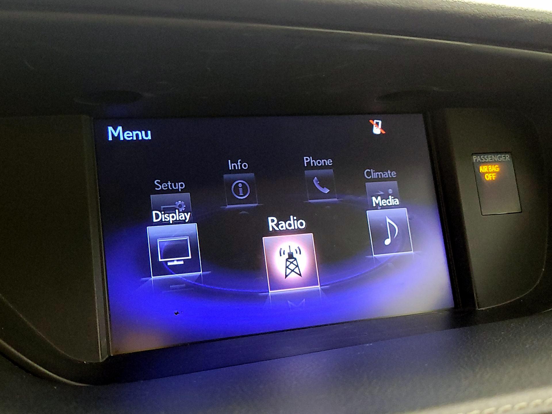 Thumbnail: 2015 Lexus ES - 15