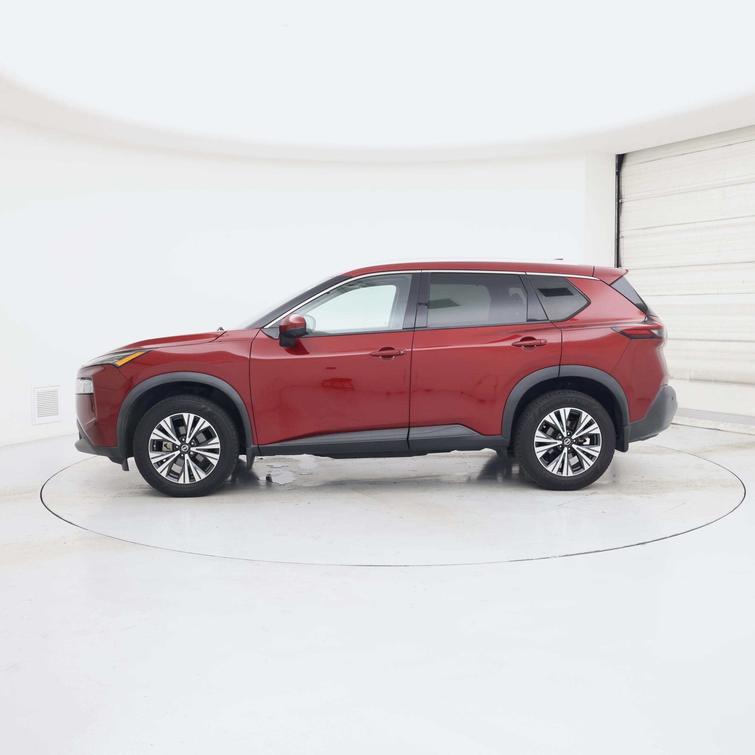 Thumbnail: 2021 Nissan Rogue - 3