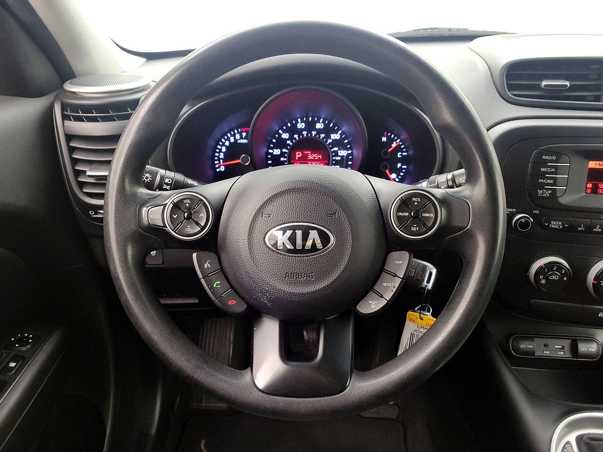 Thumbnail: 2015 Kia Soul - 10