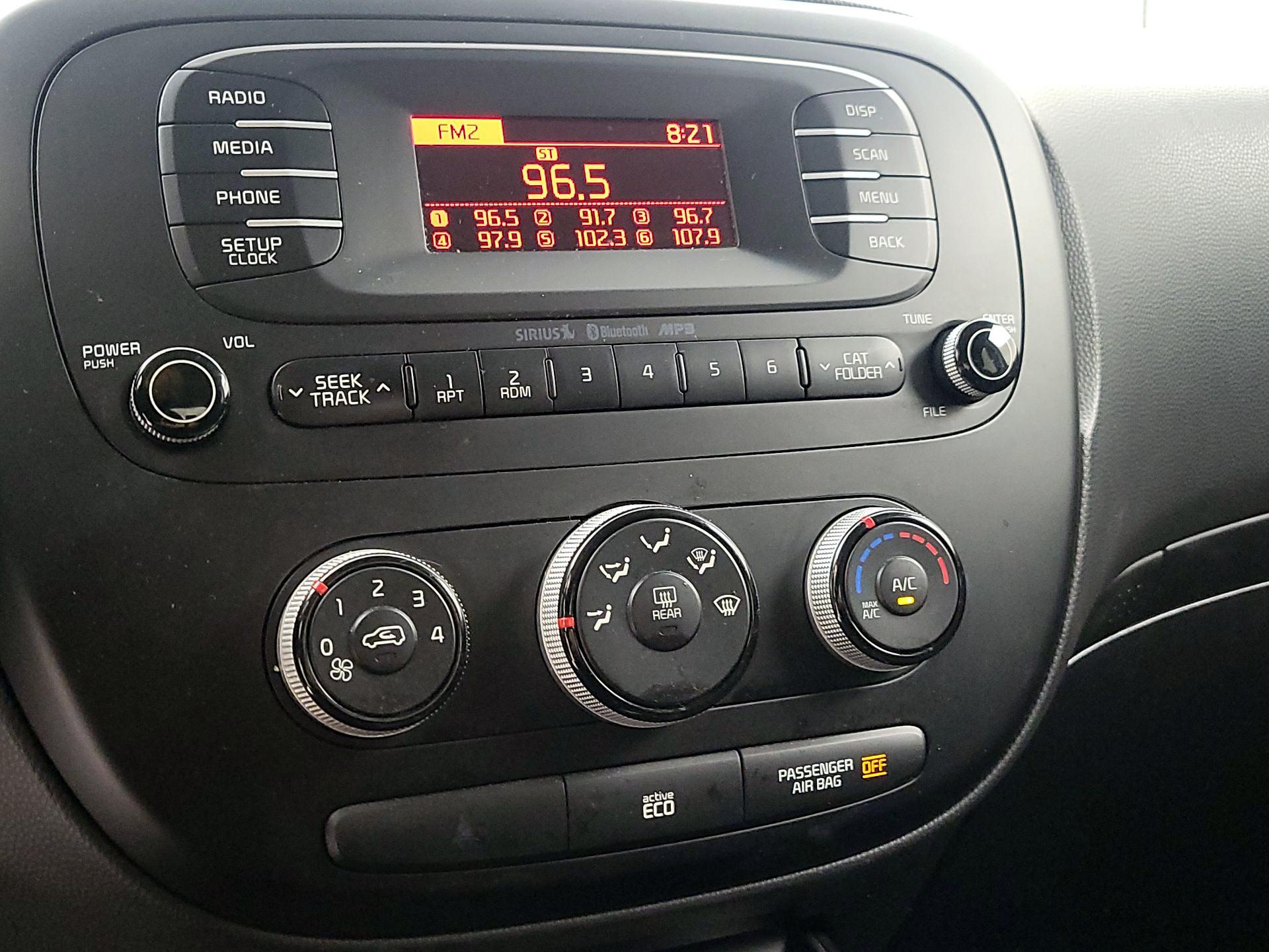 Thumbnail: 2015 Kia Soul - 15