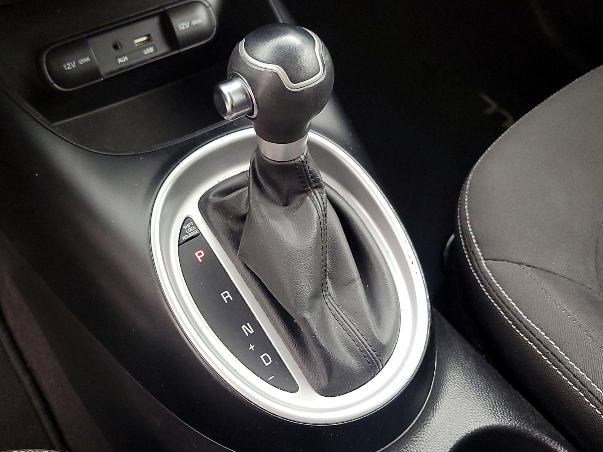 Thumbnail: 2015 Kia Soul - 16