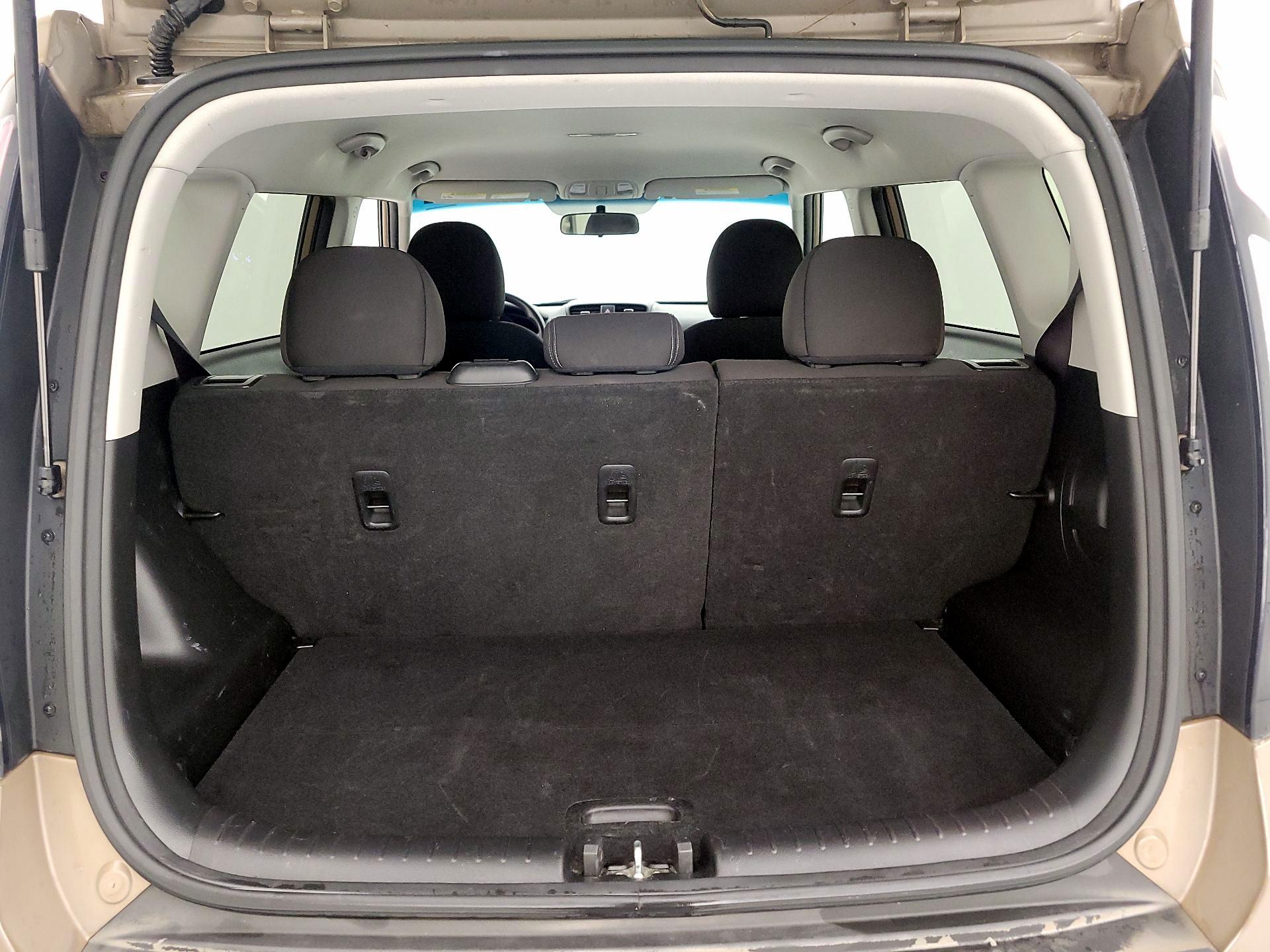 Thumbnail: 2015 Kia Soul - 19