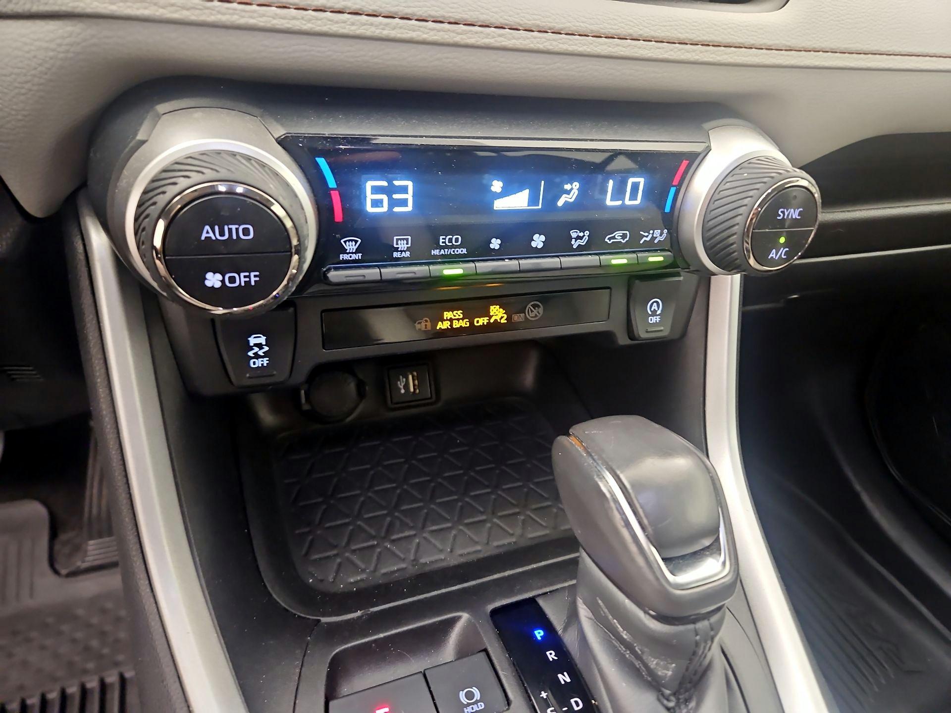 Thumbnail: 2023 Toyota RAV4 - 16
