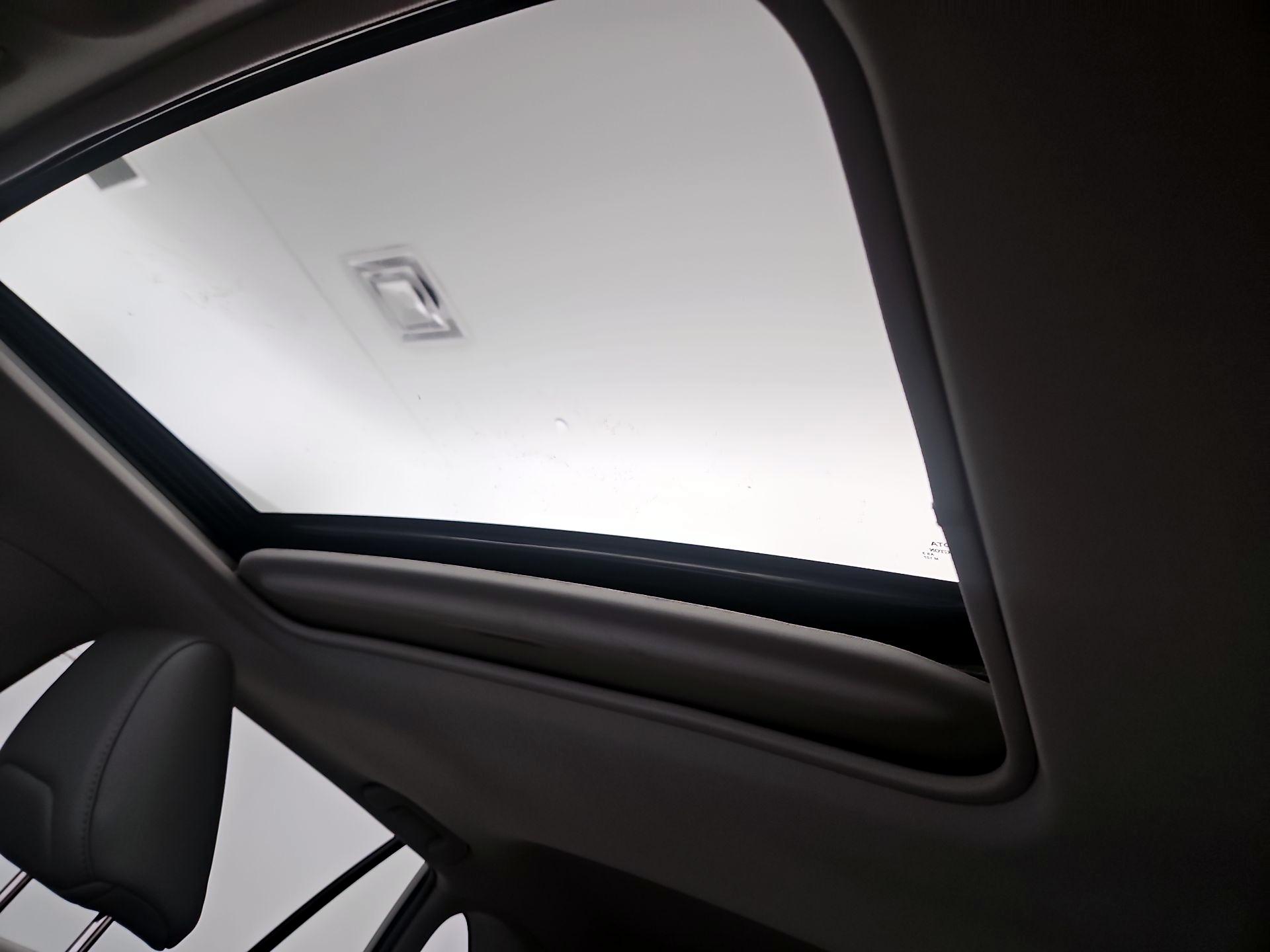 Thumbnail: 2023 Toyota RAV4 - 19