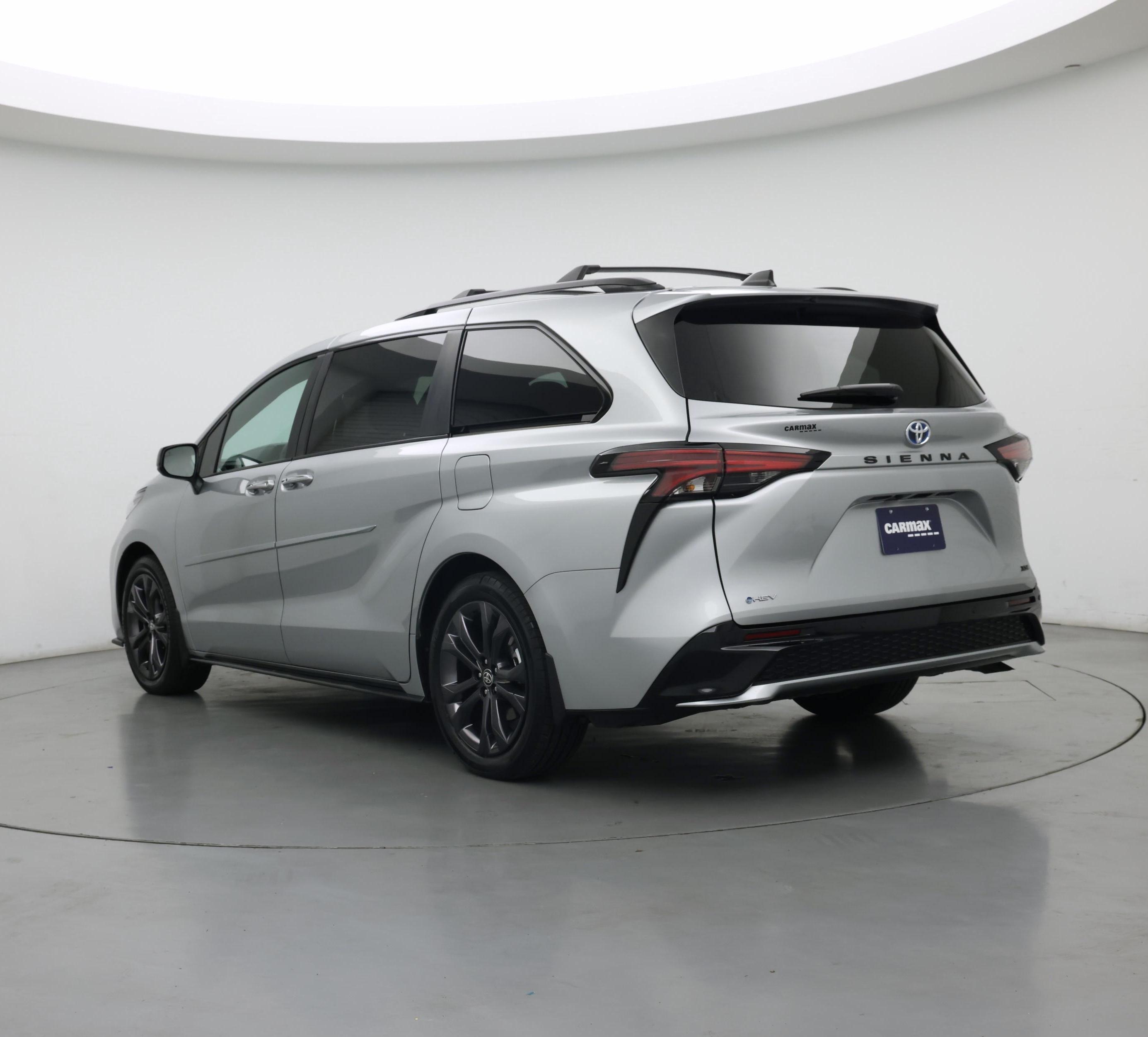 Thumbnail: 2025 Toyota Sienna - 2