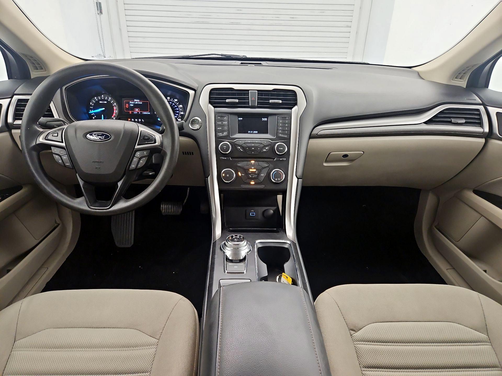 Thumbnail: 2017 Ford Fusion - 9
