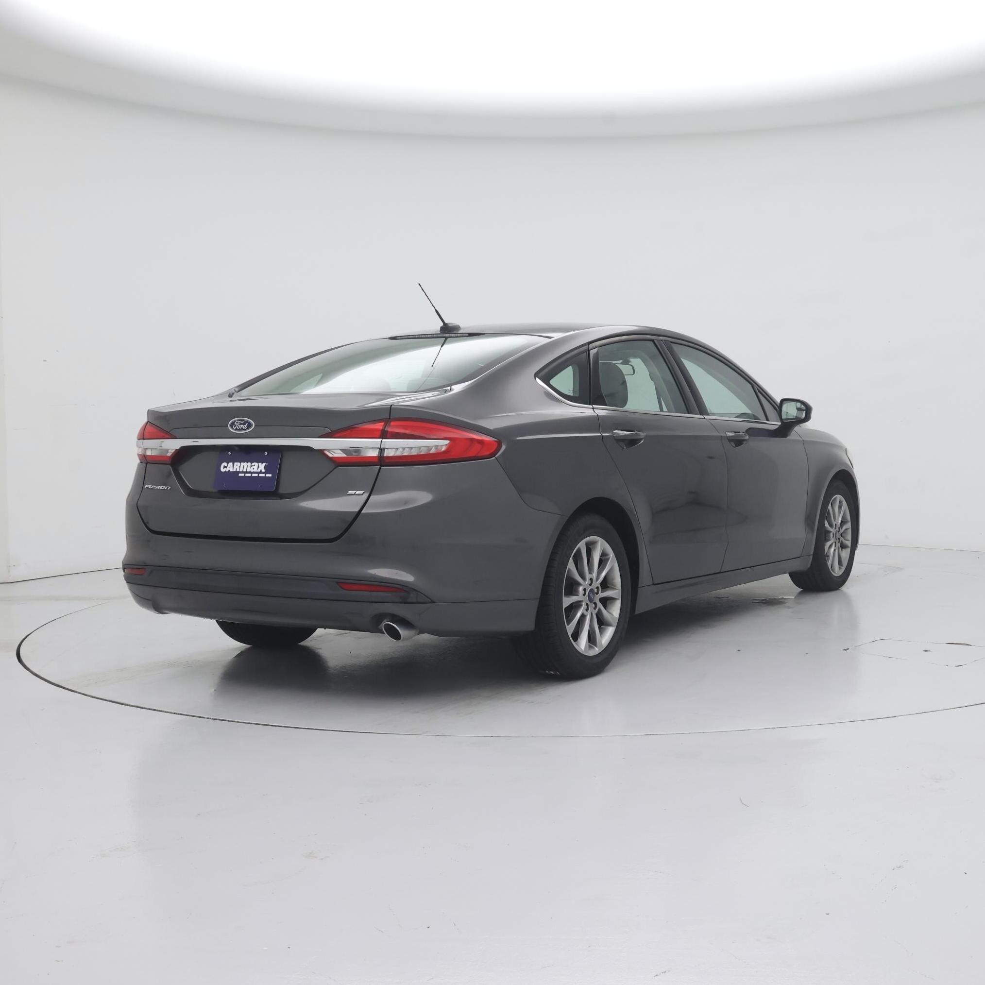 Thumbnail: 2017 Ford Fusion - 8