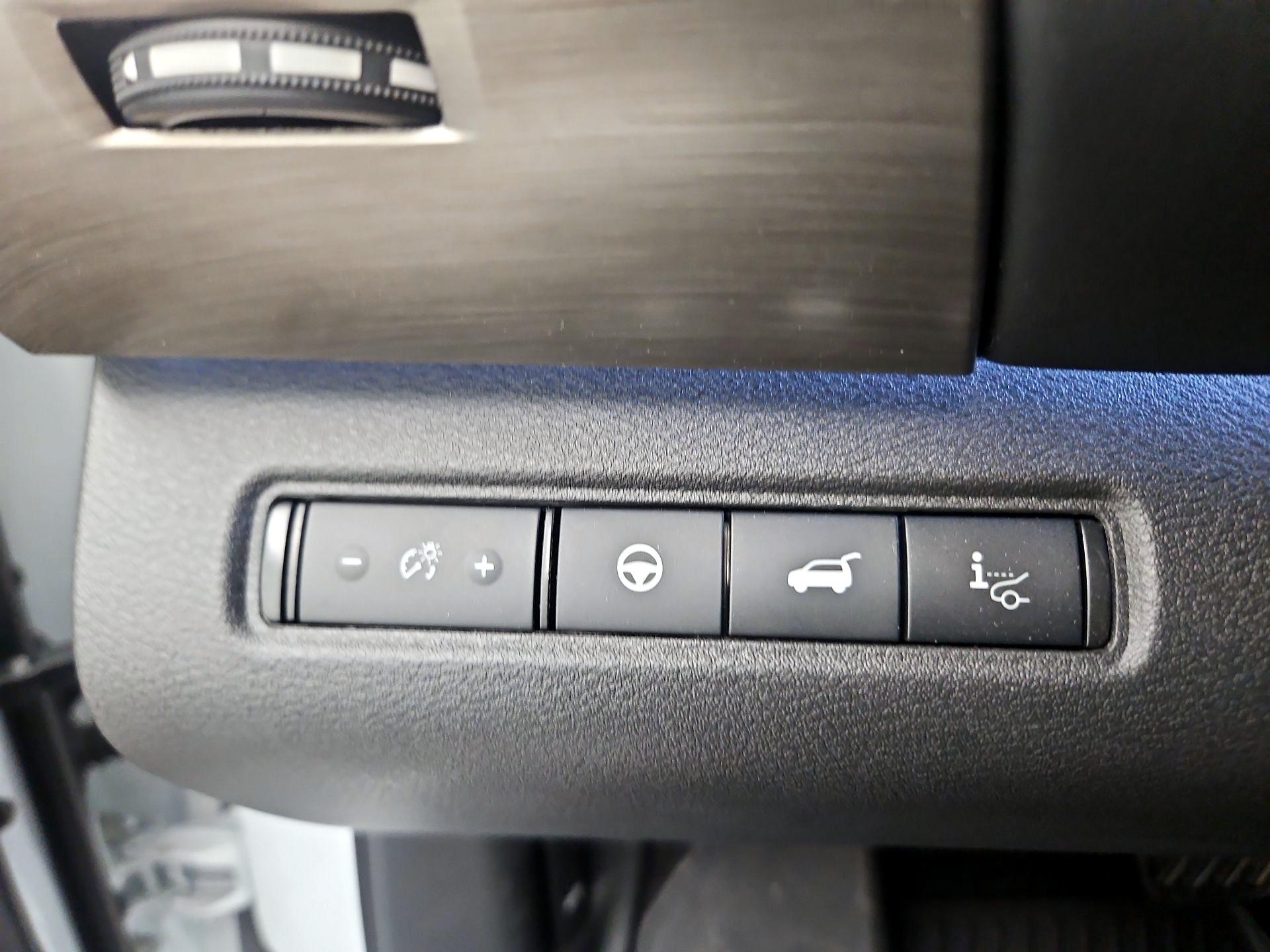 Thumbnail: 2025 Nissan Pathfinder - 13