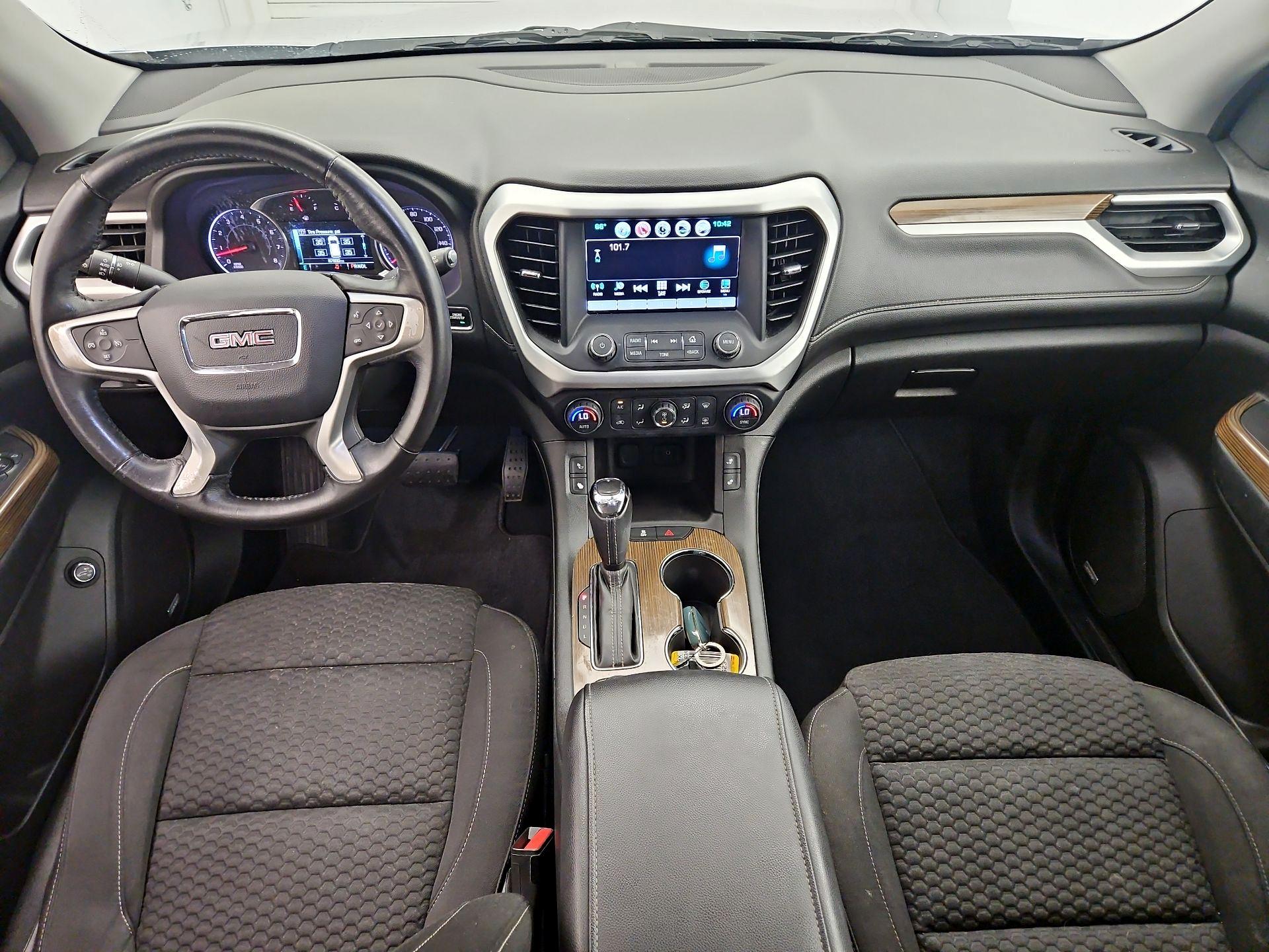 Thumbnail: 2017 GMC Acadia - 9