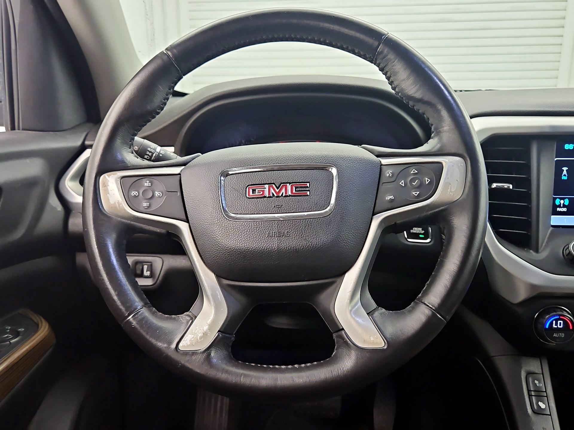 Thumbnail: 2017 GMC Acadia - 10