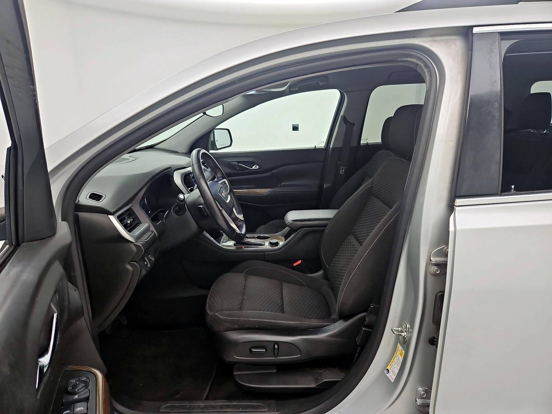 Thumbnail: 2017 GMC Acadia - 11