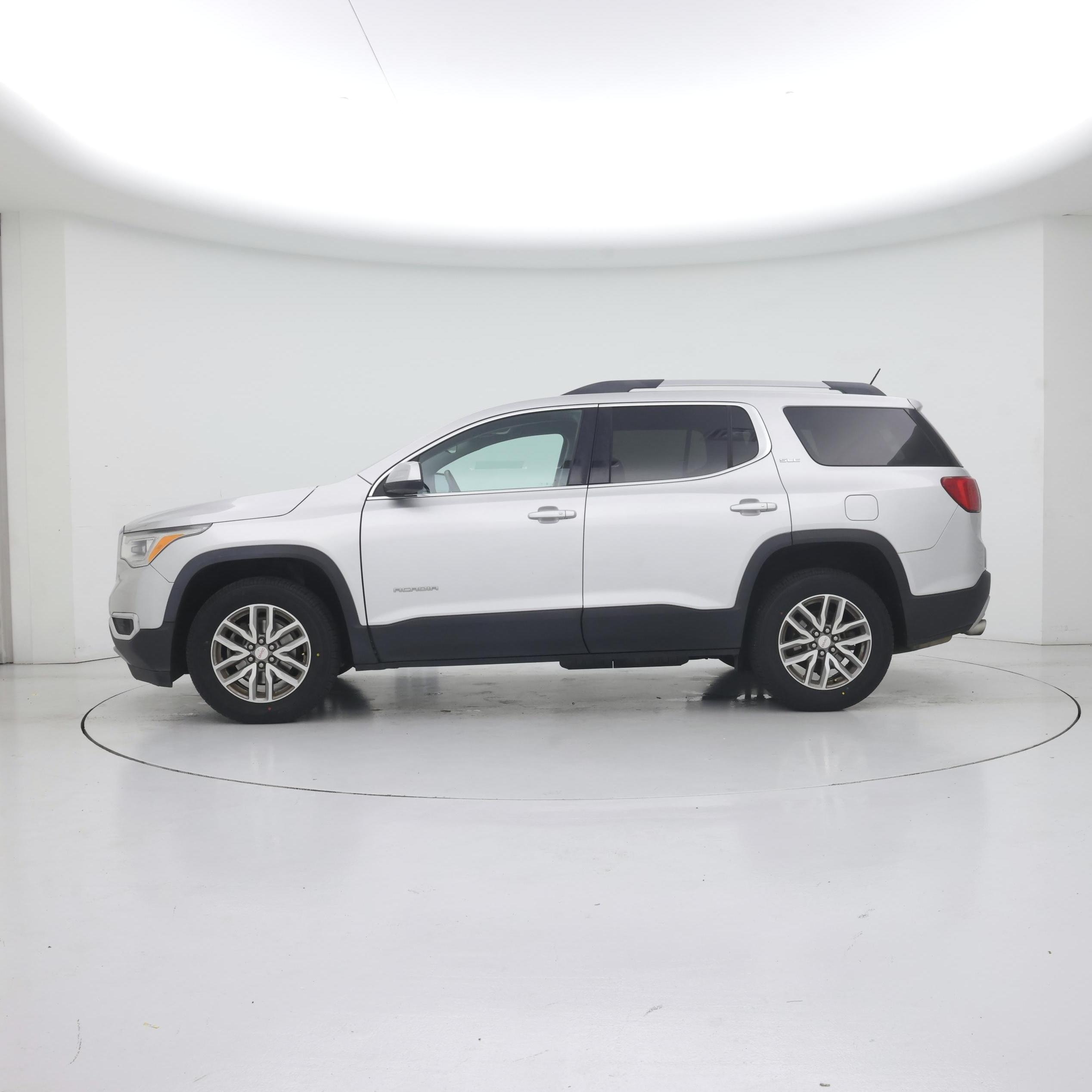 Thumbnail: 2017 GMC Acadia - 3