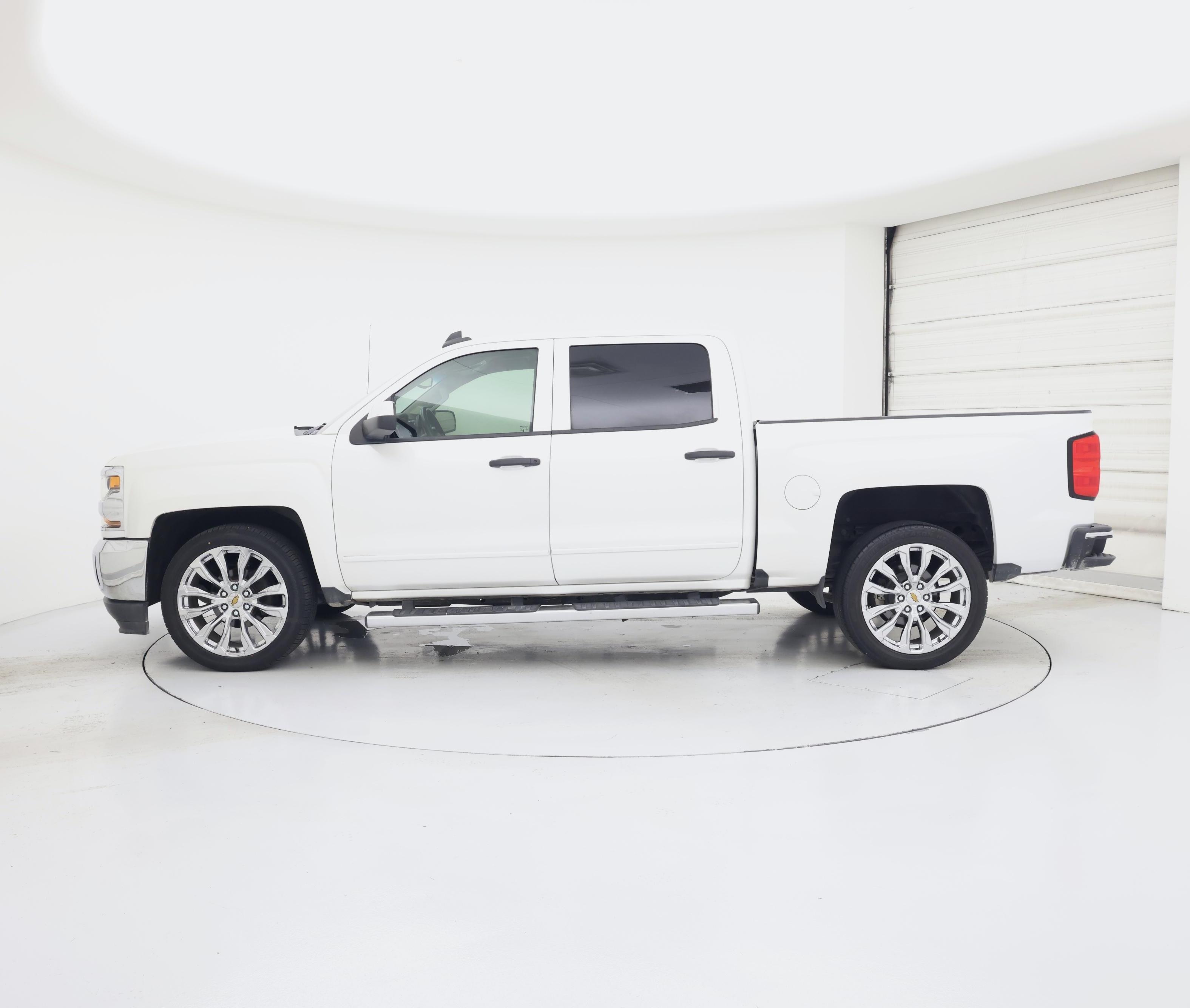 Thumbnail: 2018 Chevrolet Silverado 1500 - 3