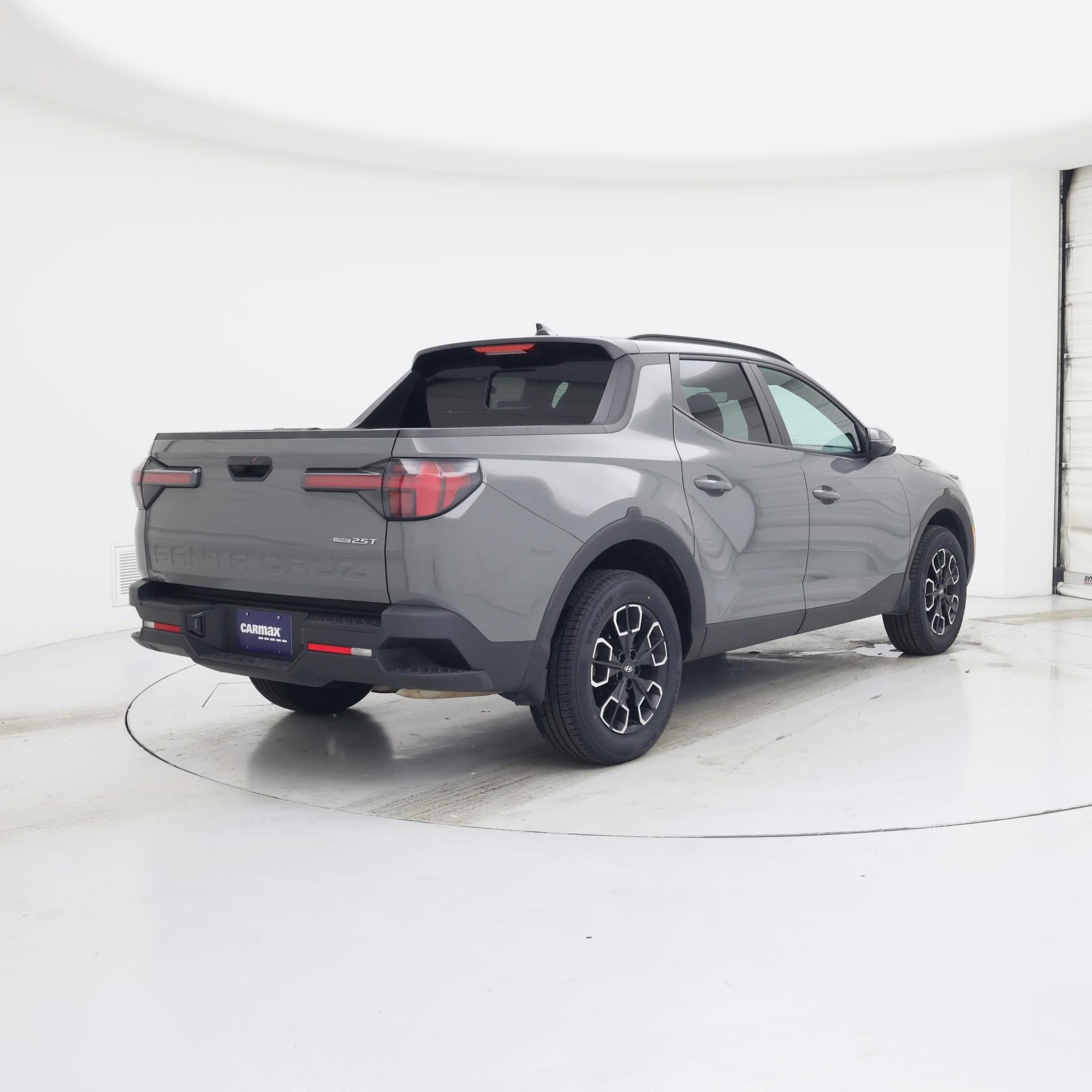 Thumbnail: 2023 Hyundai Santa Cruz - 8