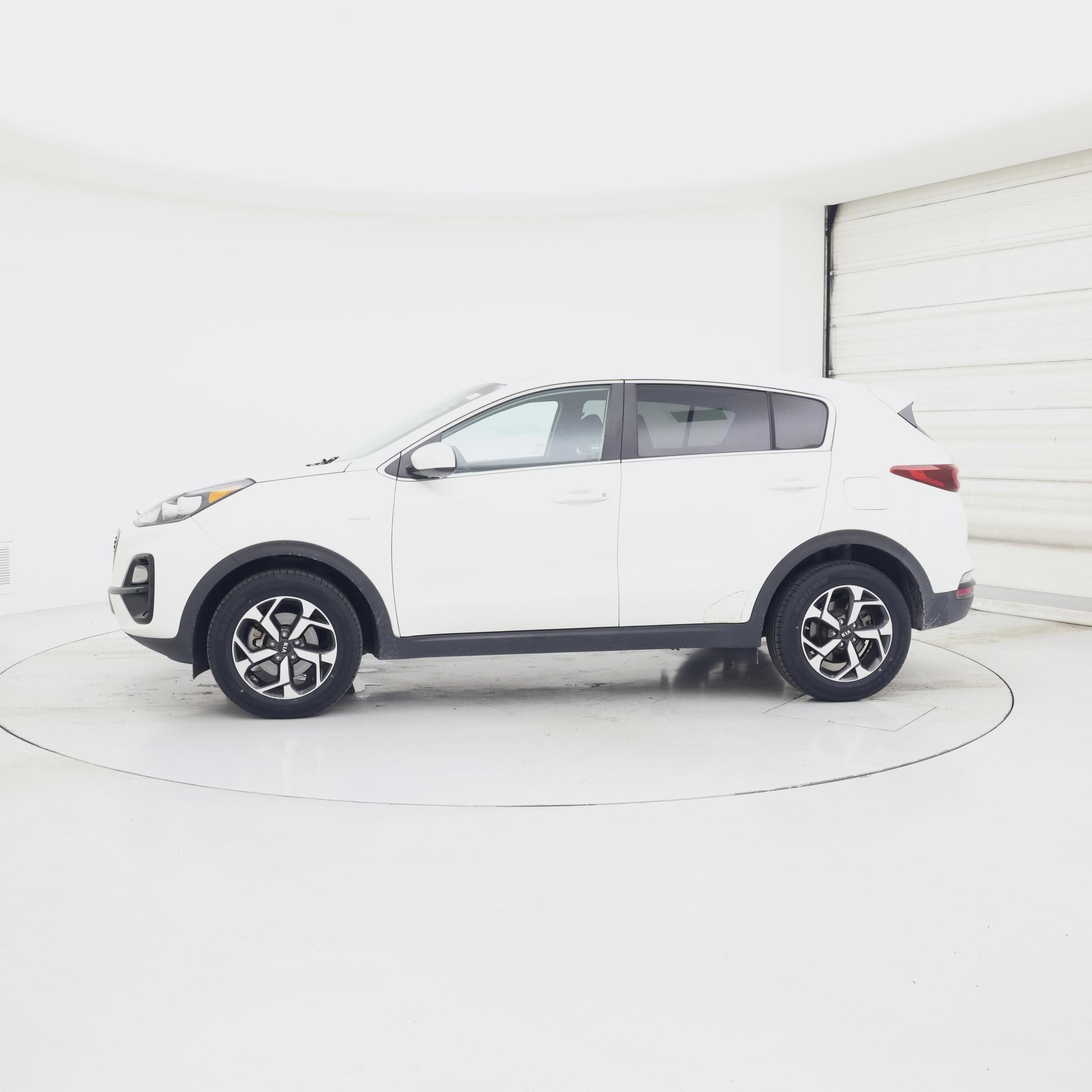Thumbnail: 2021 Kia Sportage - 3