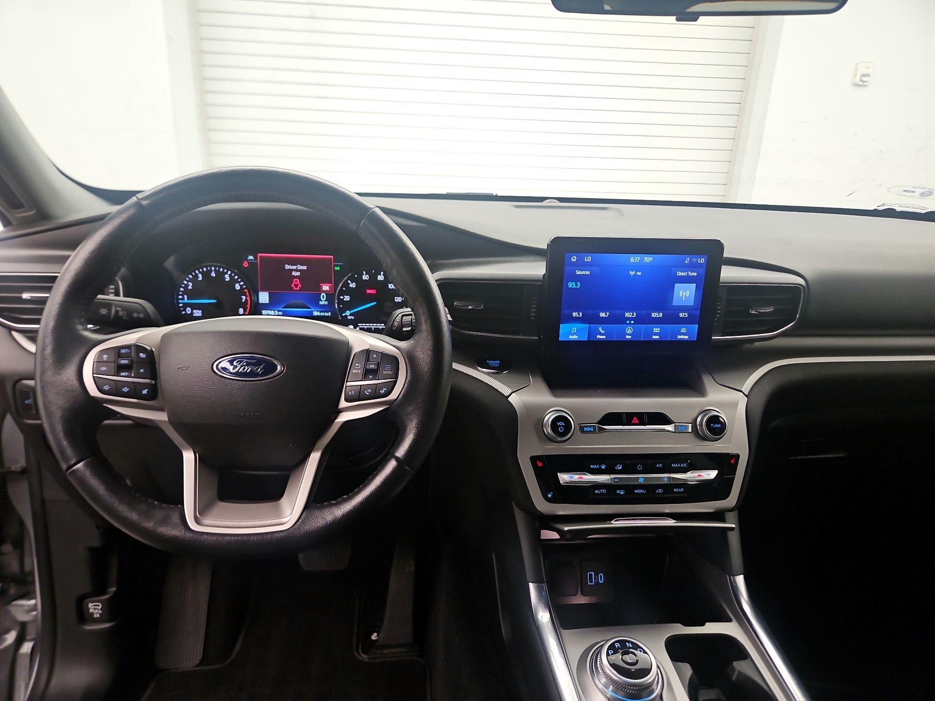 Thumbnail: 2022 Ford Explorer - 9