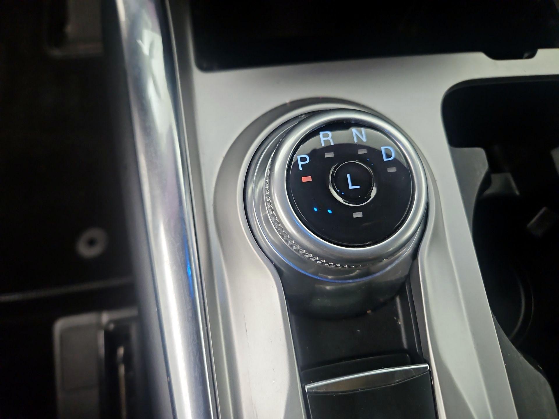 Thumbnail: 2022 Ford Explorer - 17