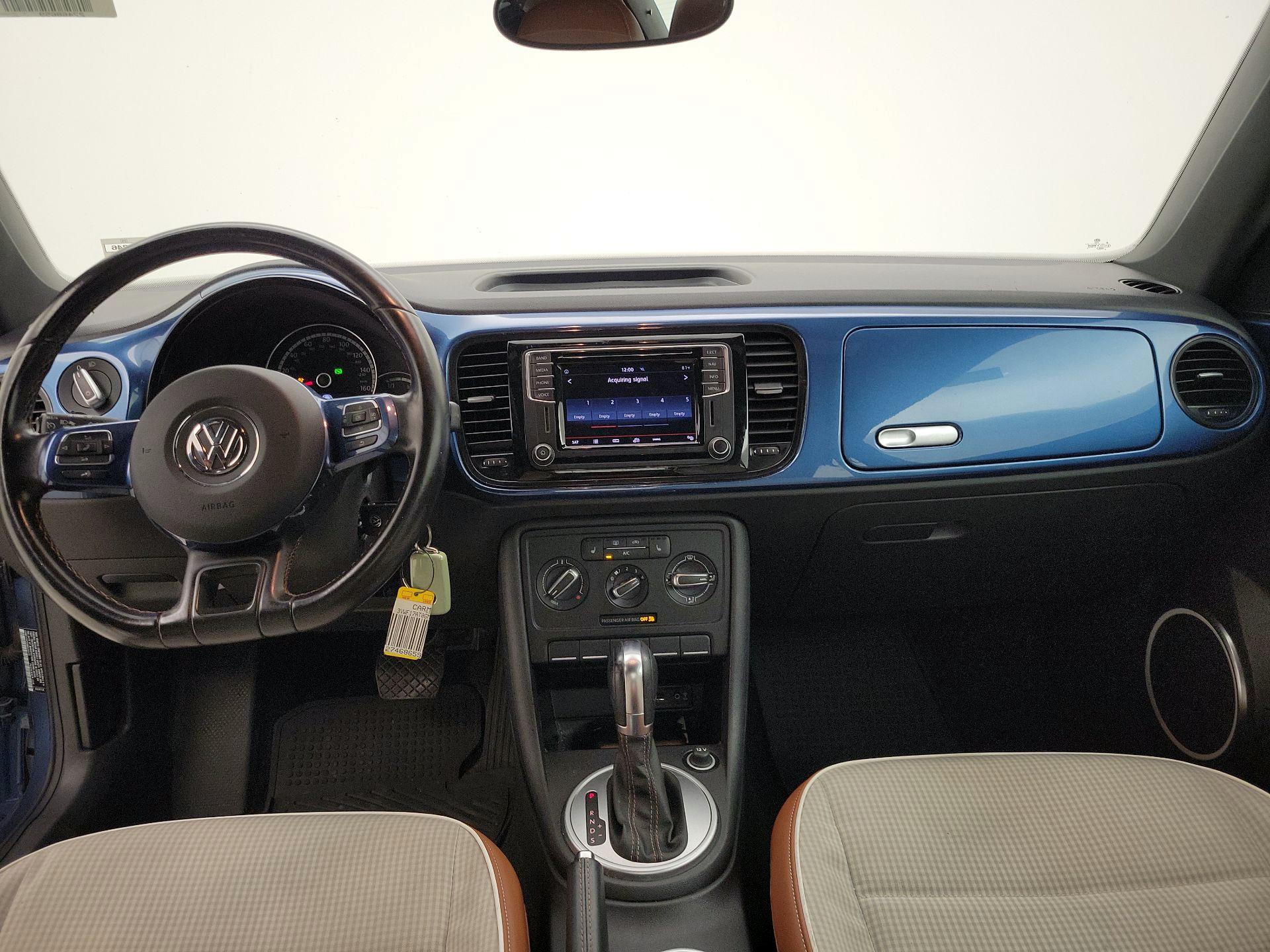Thumbnail: 2016 Volkswagen Beetle - 9