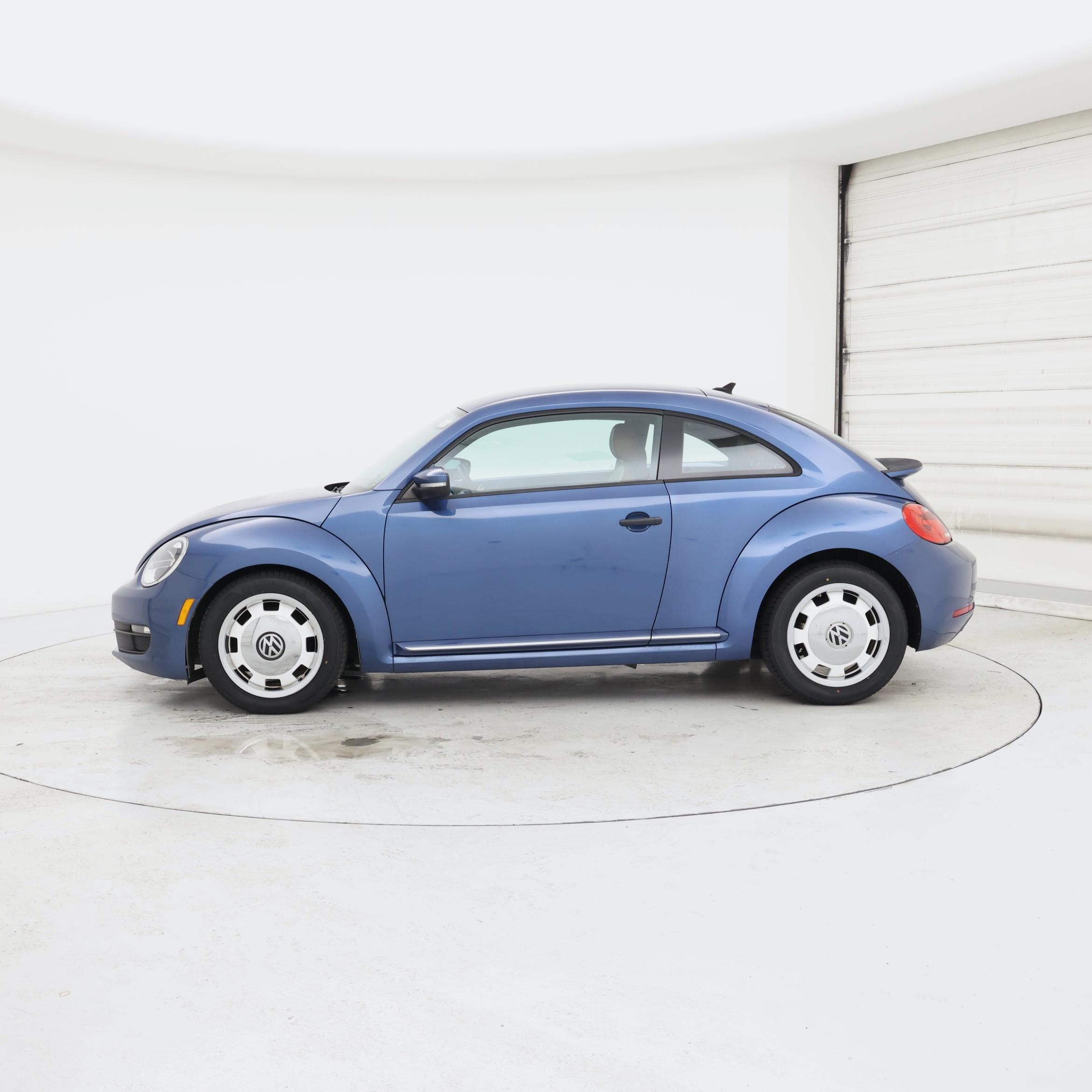 Thumbnail: 2016 Volkswagen Beetle - 3
