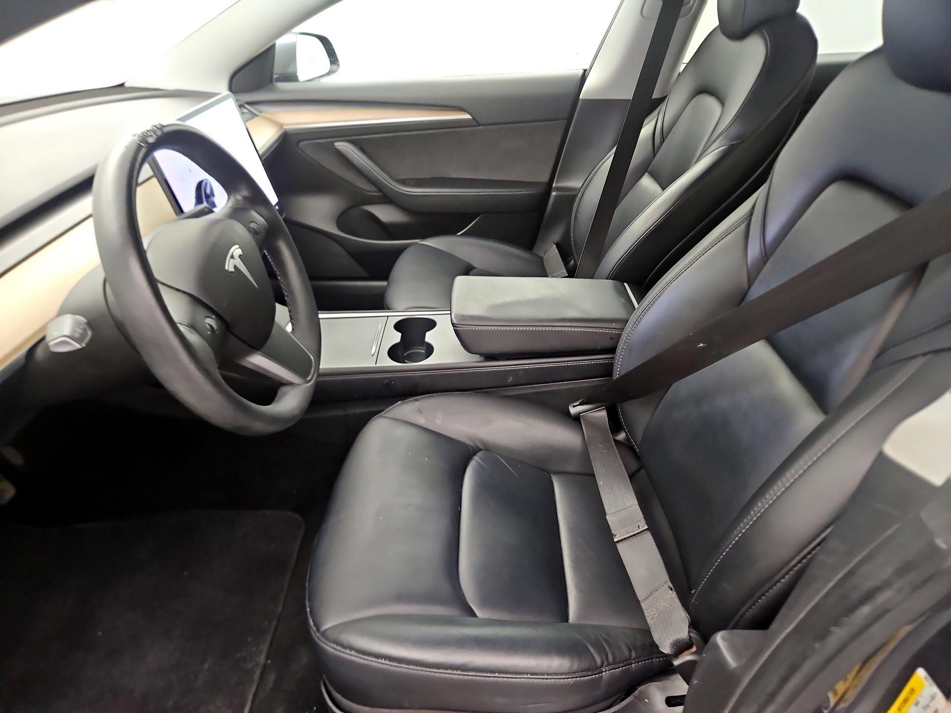 Thumbnail: 2021 Tesla Model 3 - 11
