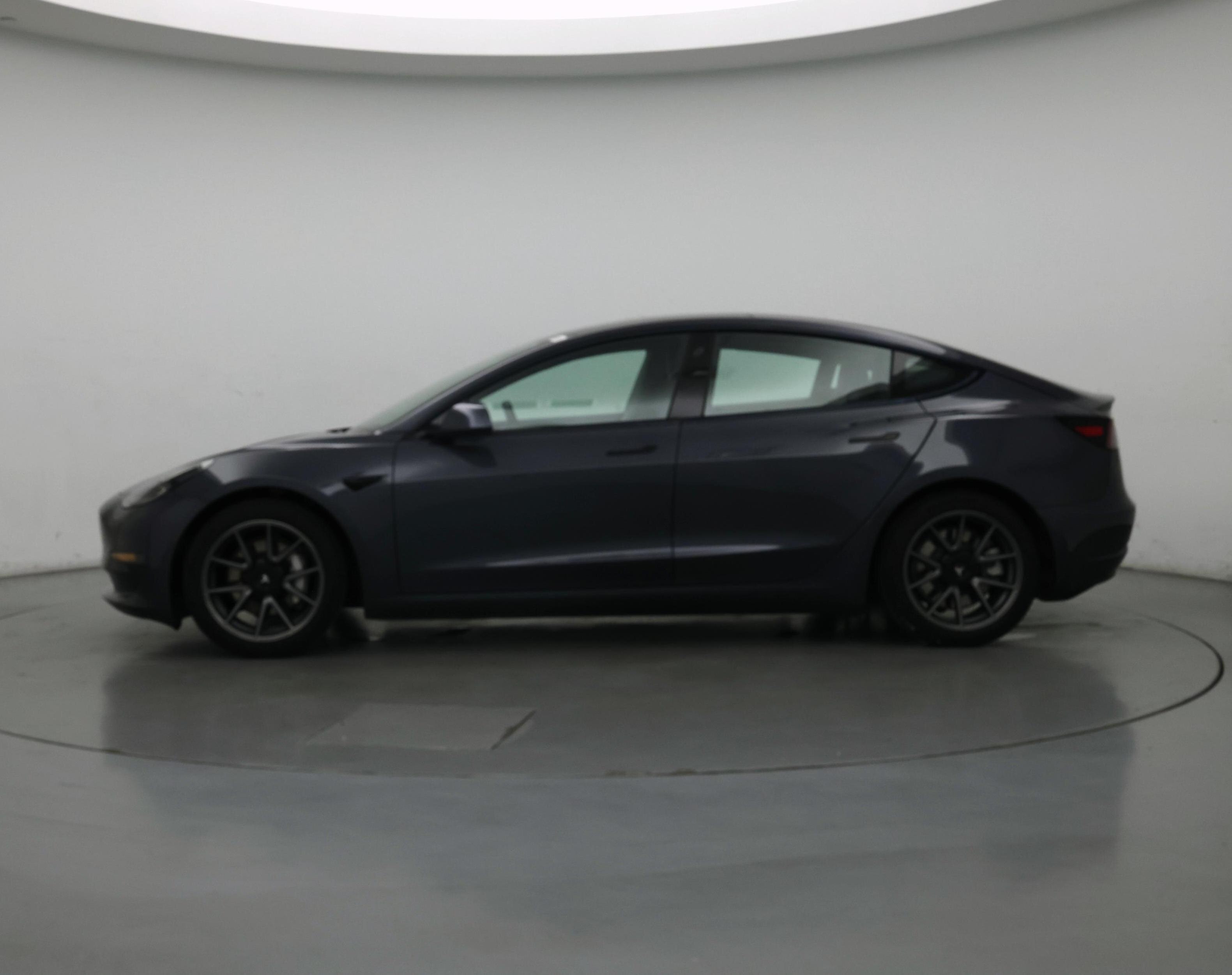 Thumbnail: 2021 Tesla Model 3 - 3