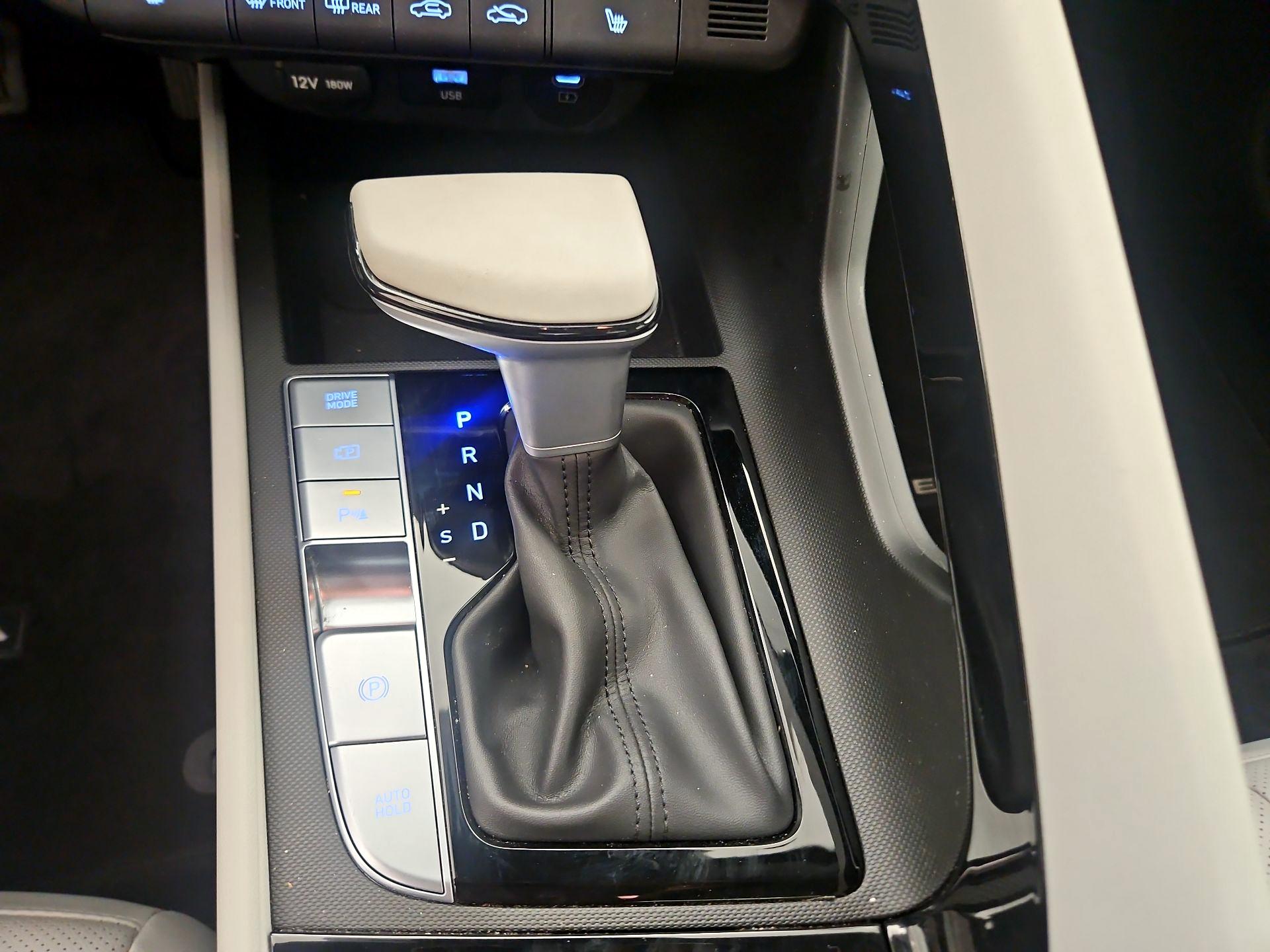Thumbnail: 2024 Hyundai Elantra - 16