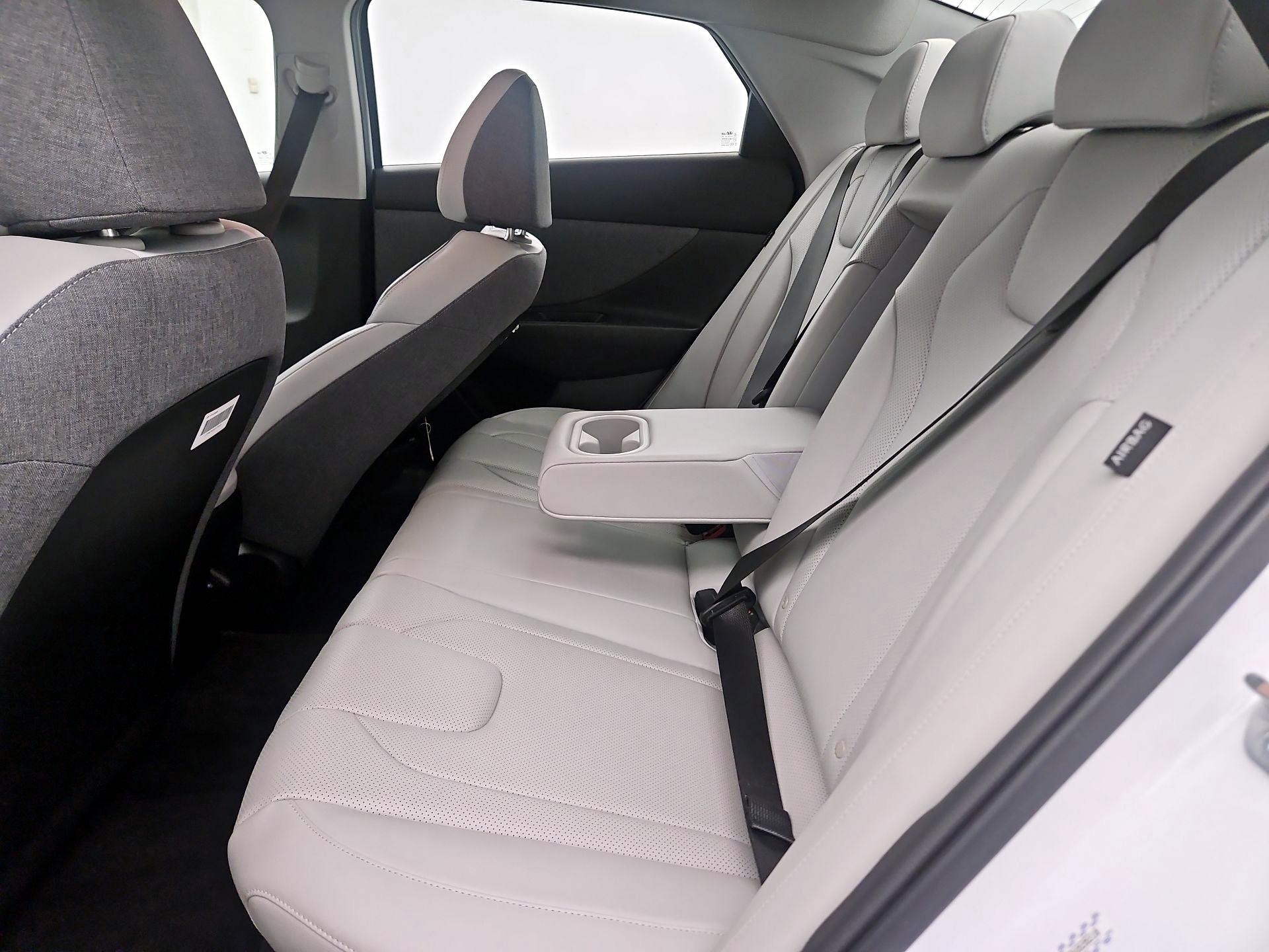 Thumbnail: 2024 Hyundai Elantra - 19