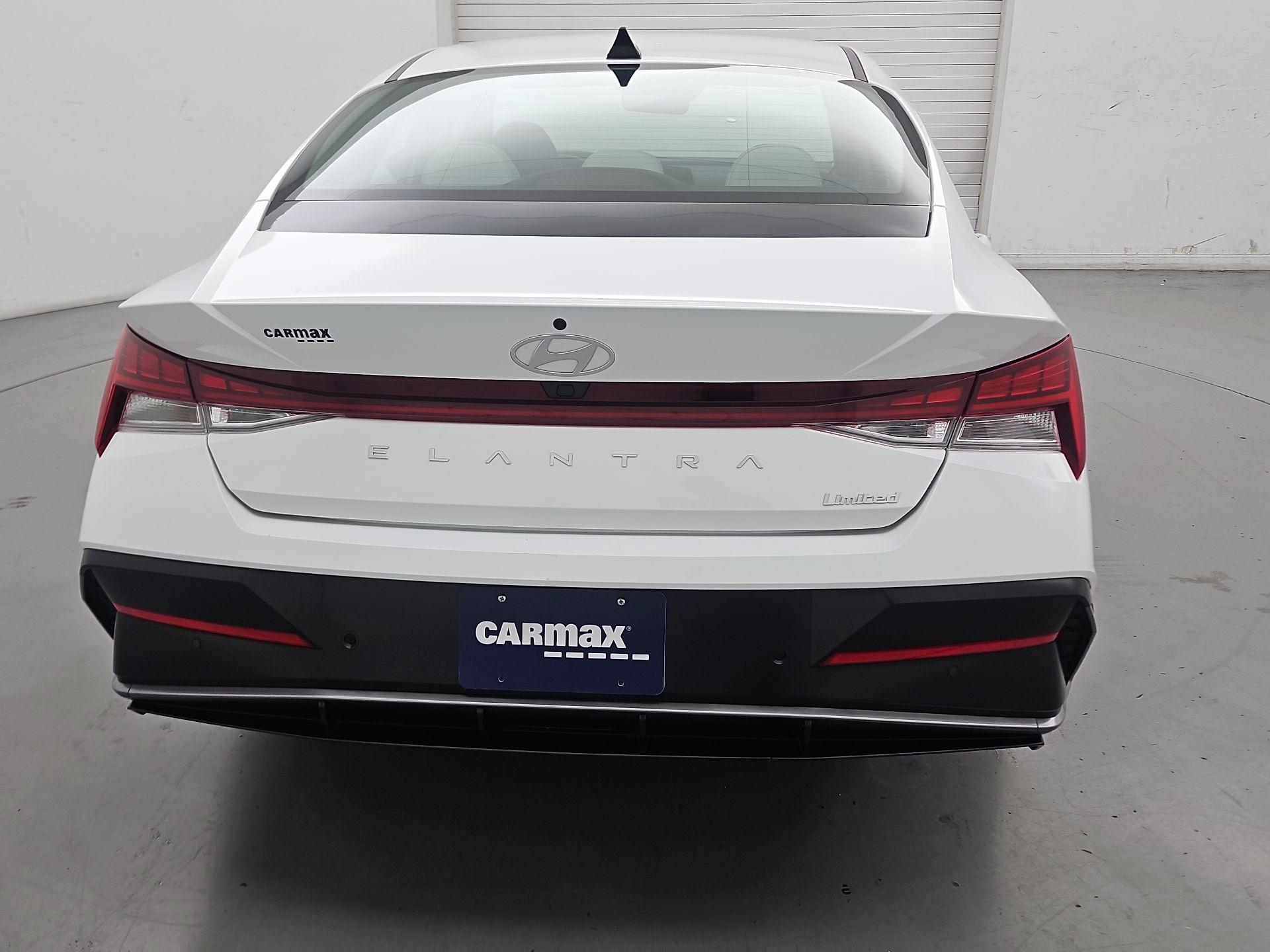 Thumbnail: 2024 Hyundai Elantra - 6
