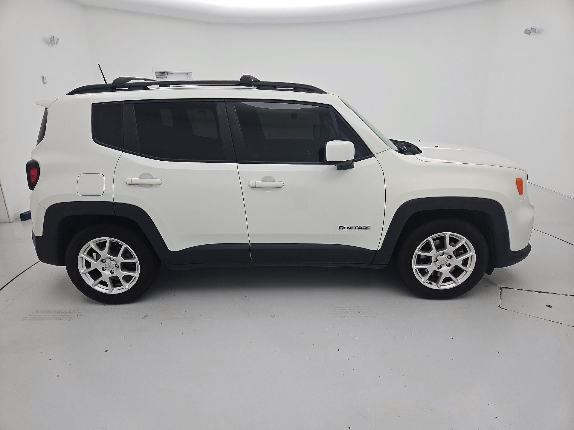 Thumbnail: 2019 Jeep Renegade - 4