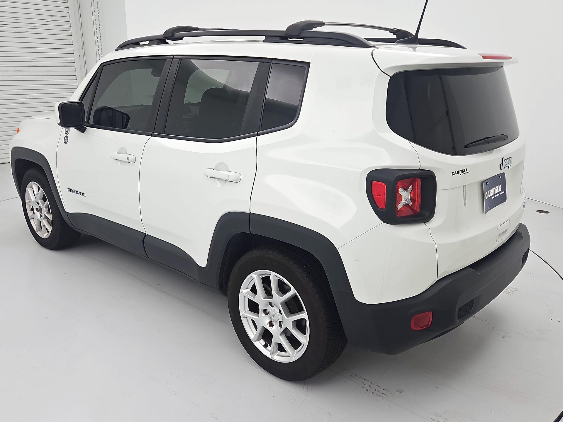Thumbnail: 2019 Jeep Renegade - 7