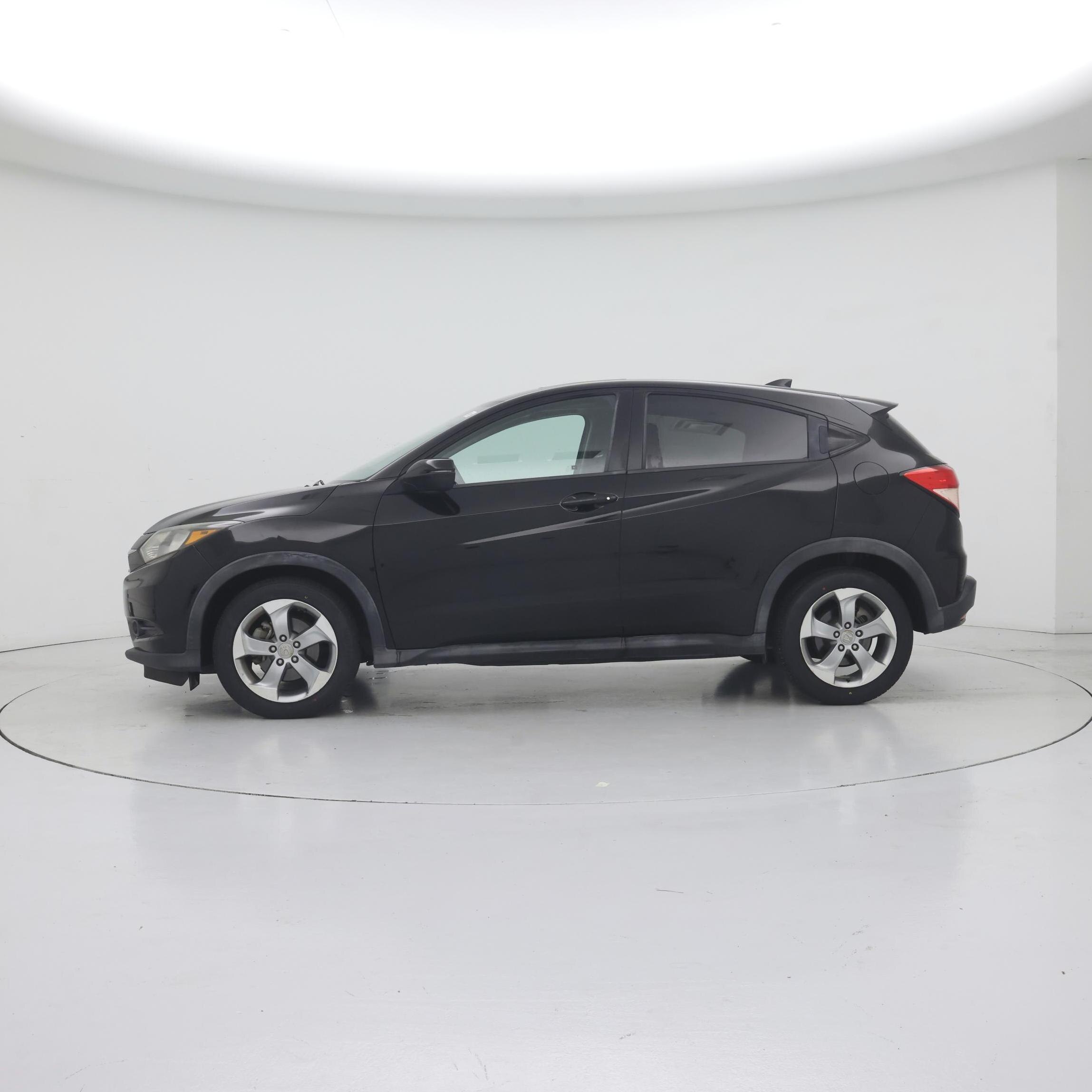 Thumbnail: 2017 Honda HR-V - 3