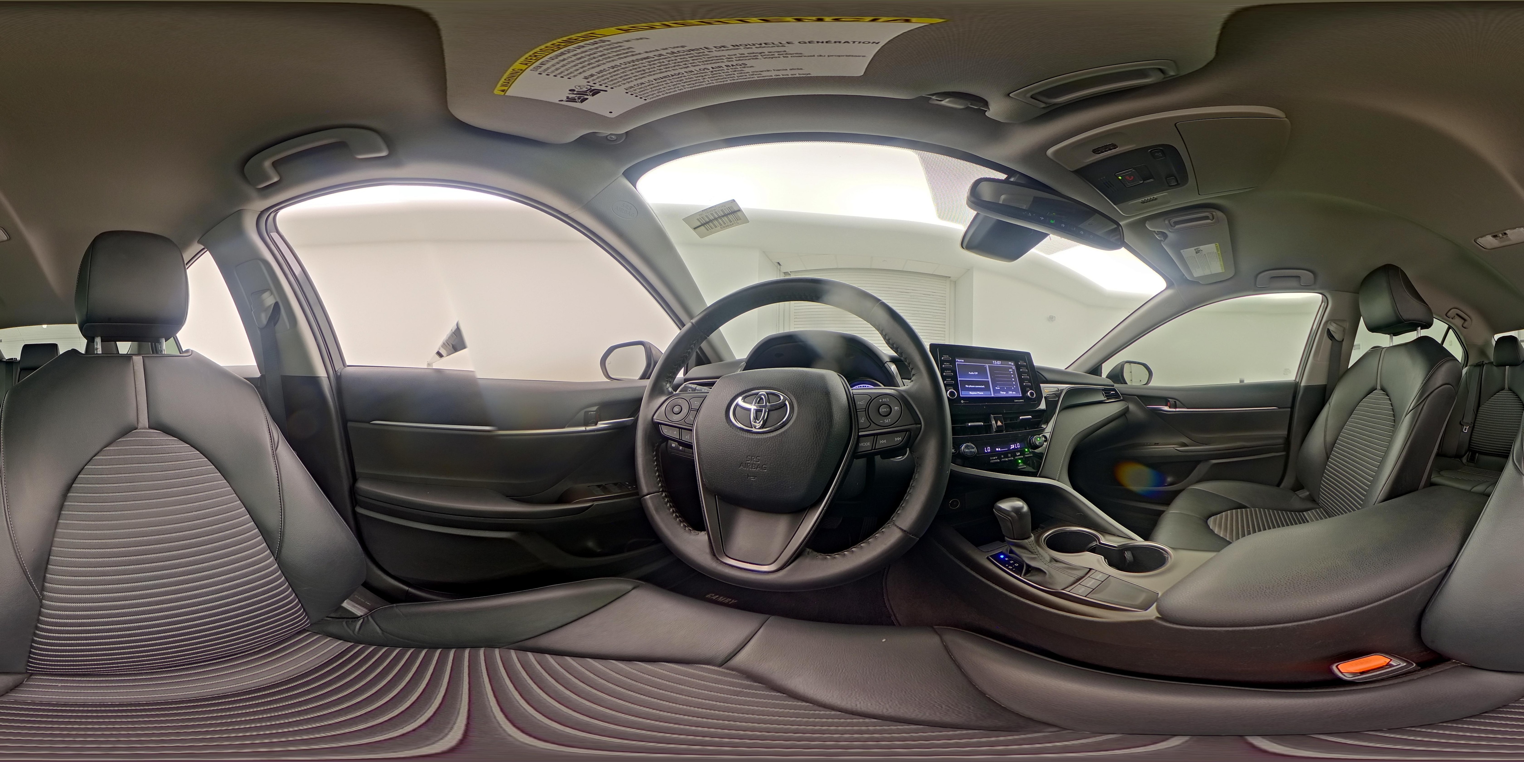 2022 Toyota Camry SE - Photo 26
