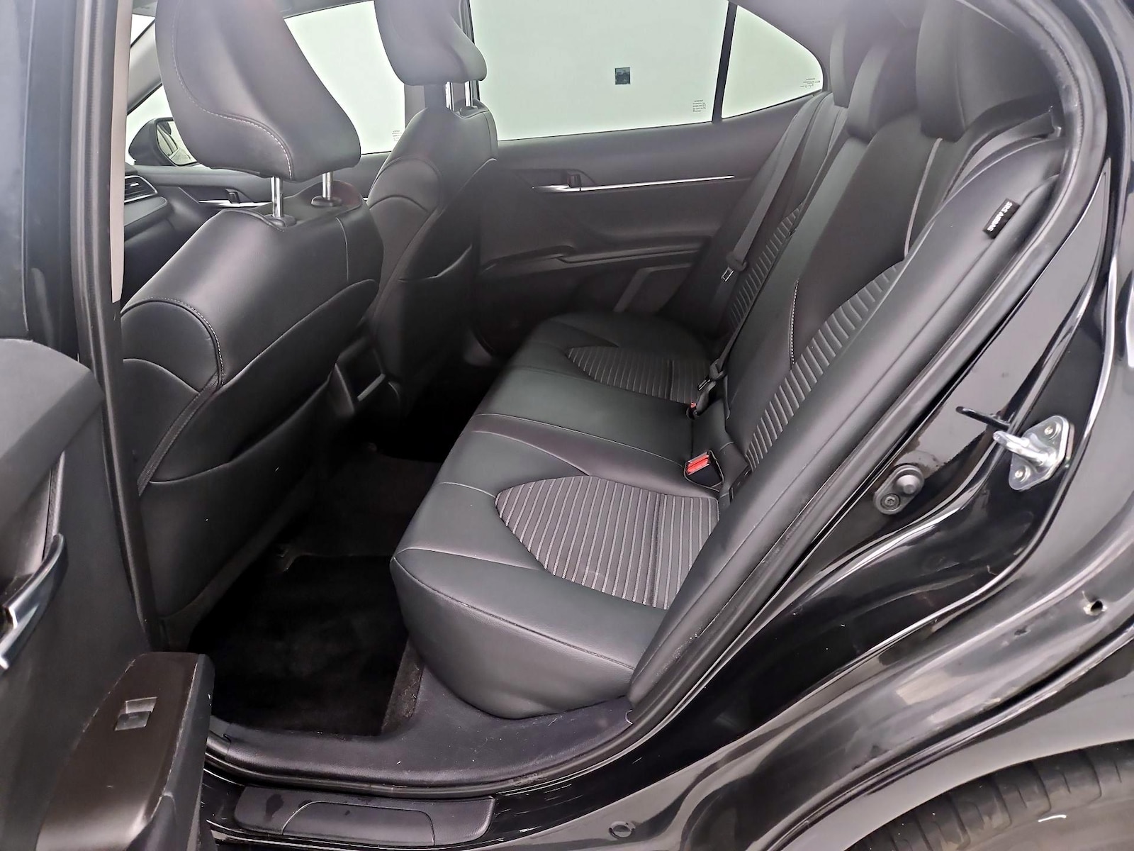 2022 Toyota Camry SE - Photo 20