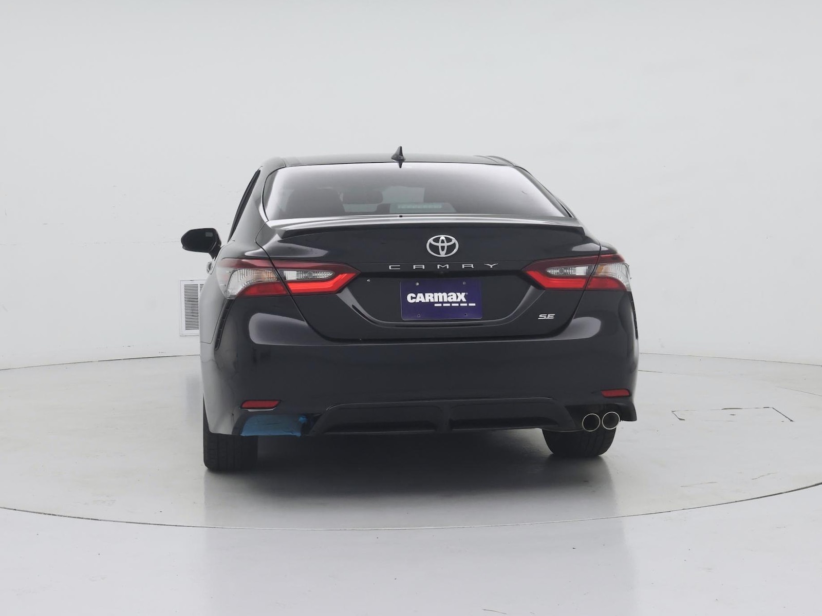 2022 Toyota Camry SE - Photo 7
