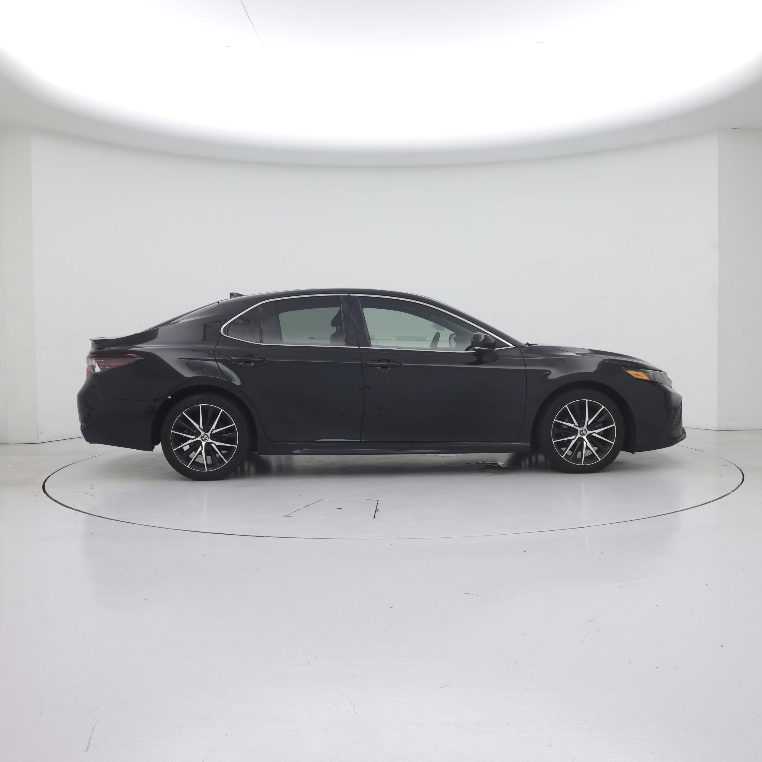 Thumbnail: 2022 Toyota Camry - 7