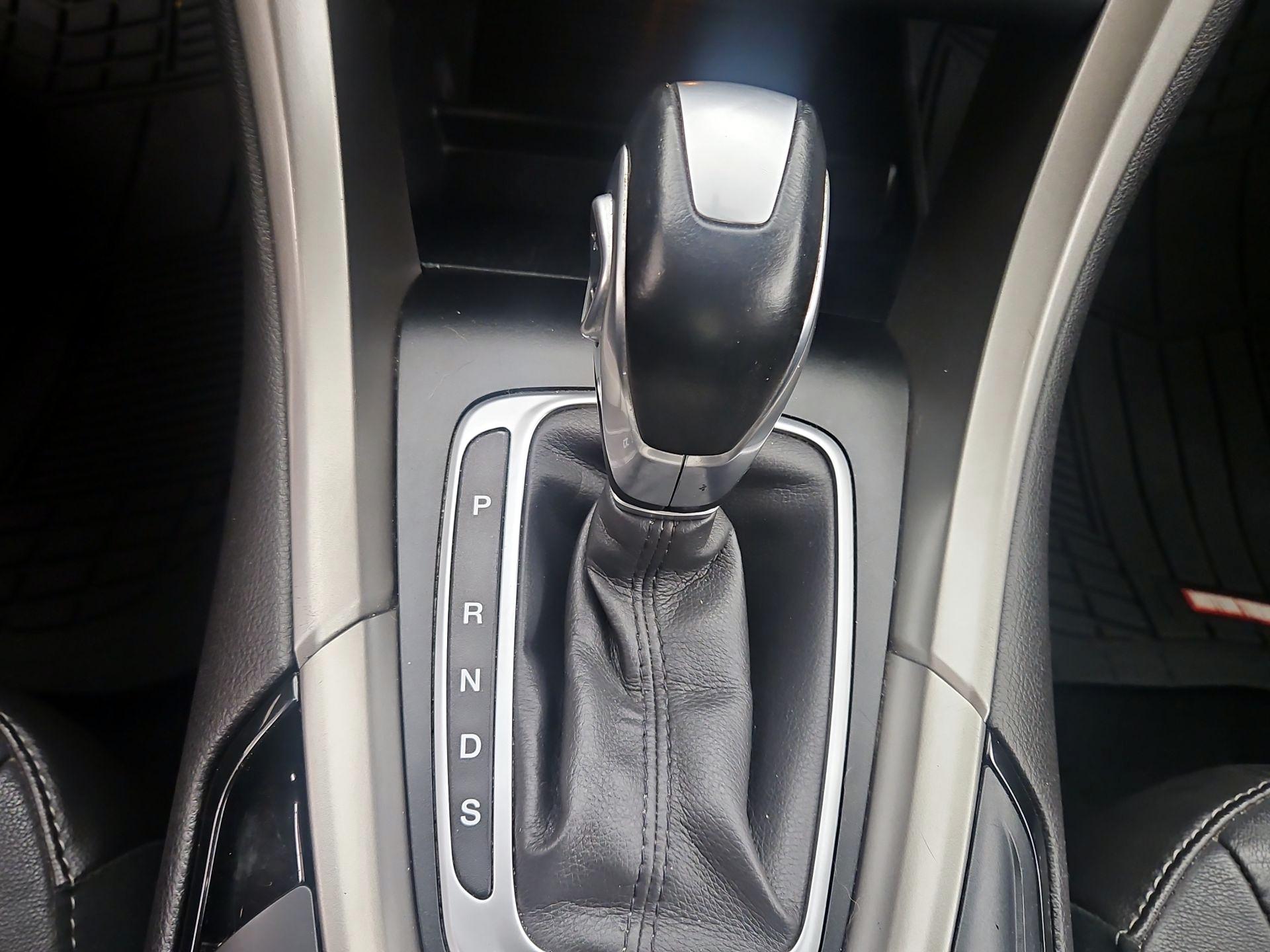 Thumbnail: 2016 Ford Fusion - 17