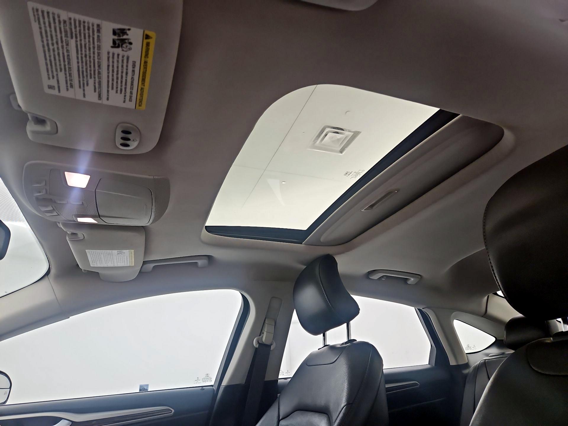 Thumbnail: 2016 Ford Fusion - 19
