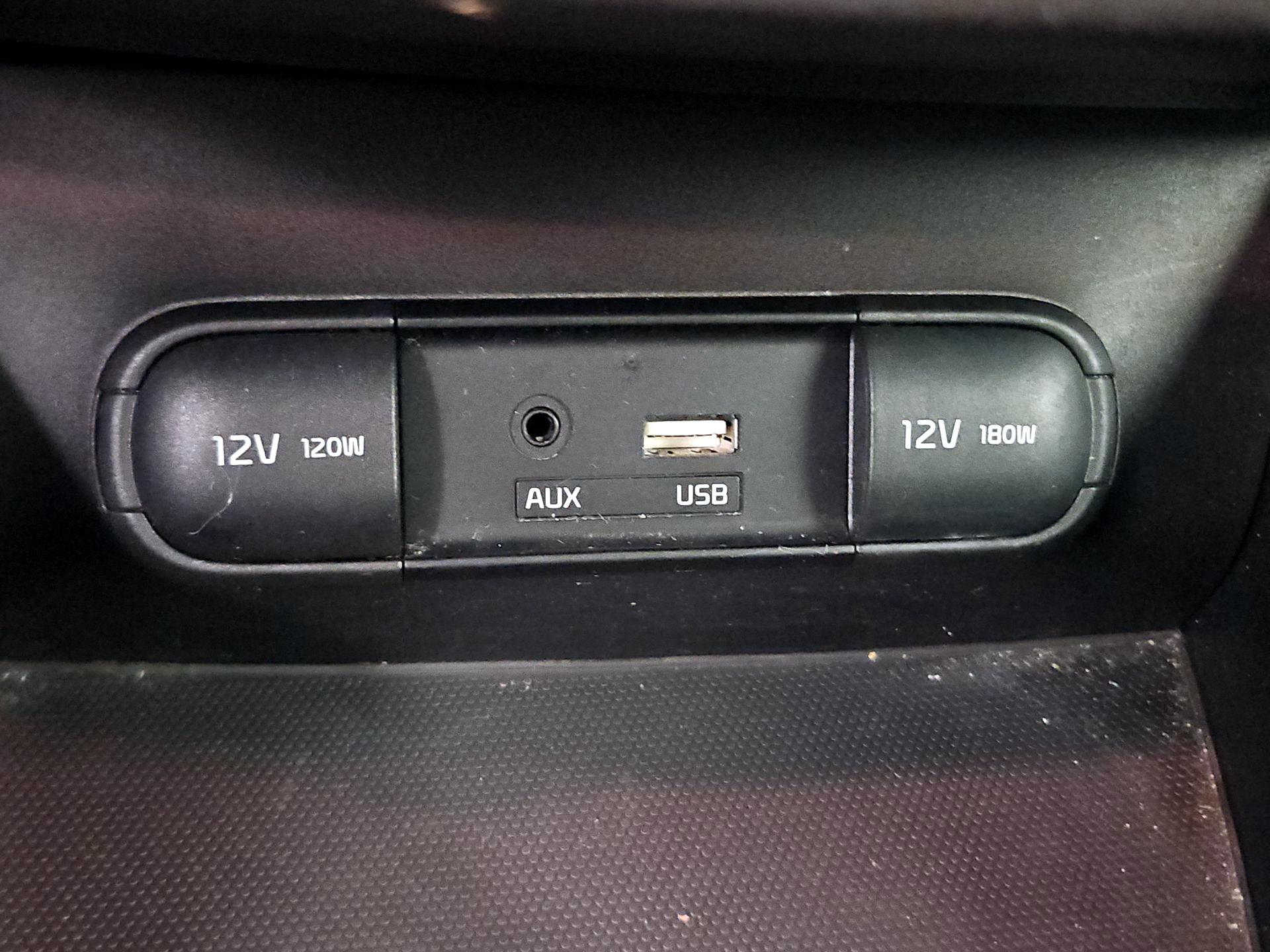 Thumbnail: 2018 Kia Soul - 18