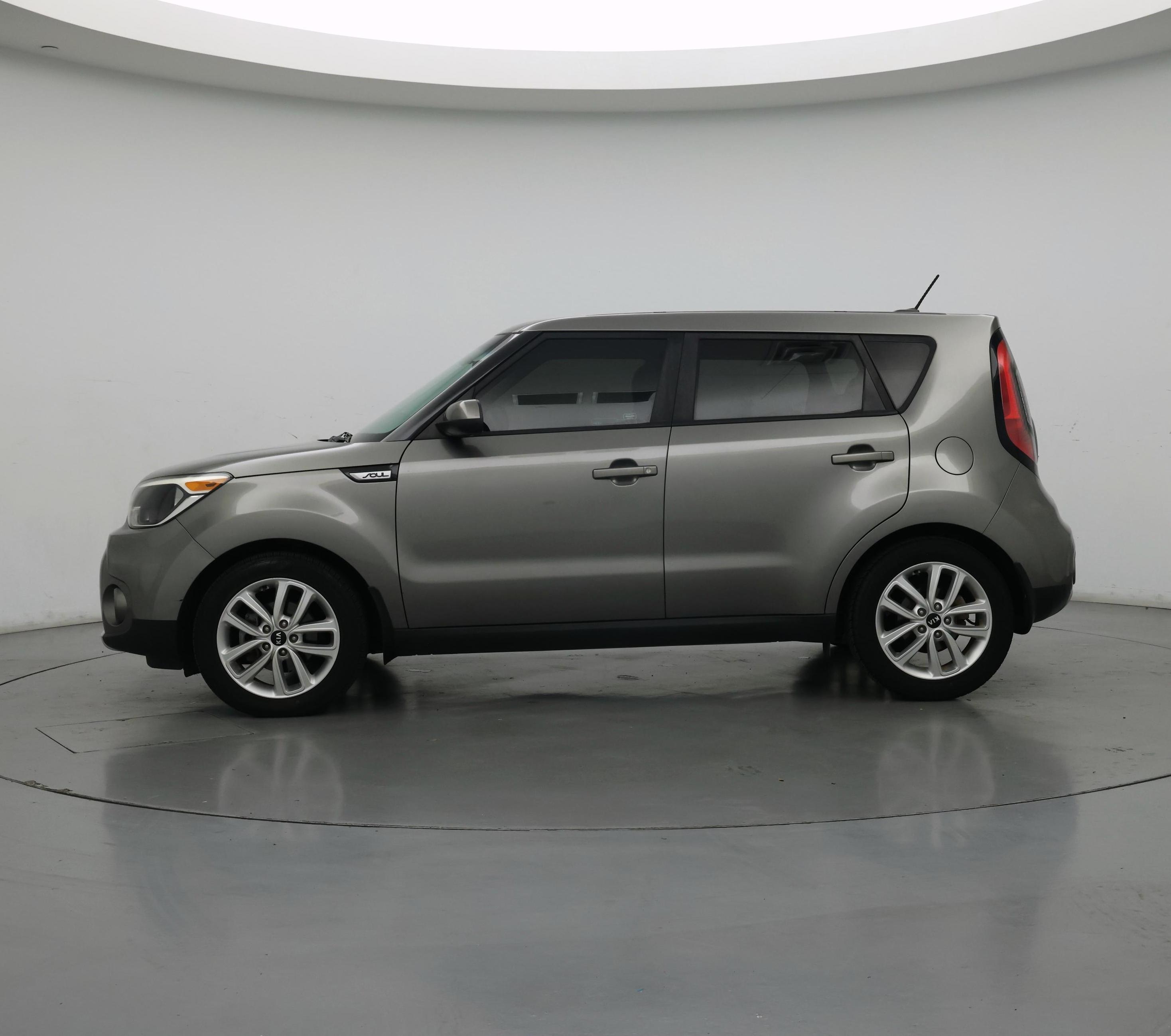 Thumbnail: 2018 Kia Soul - 3