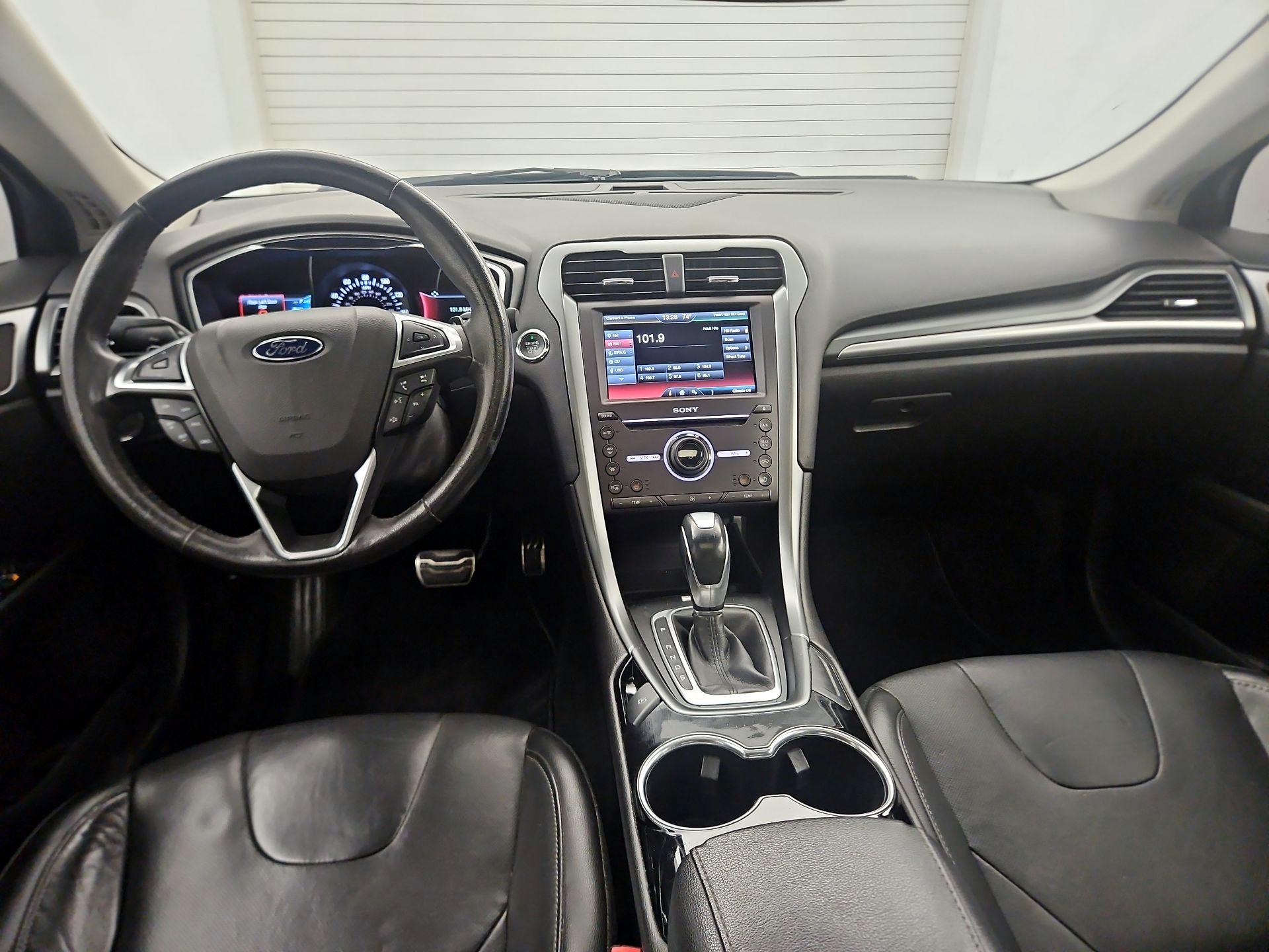 Thumbnail: 2016 Ford Fusion - 9