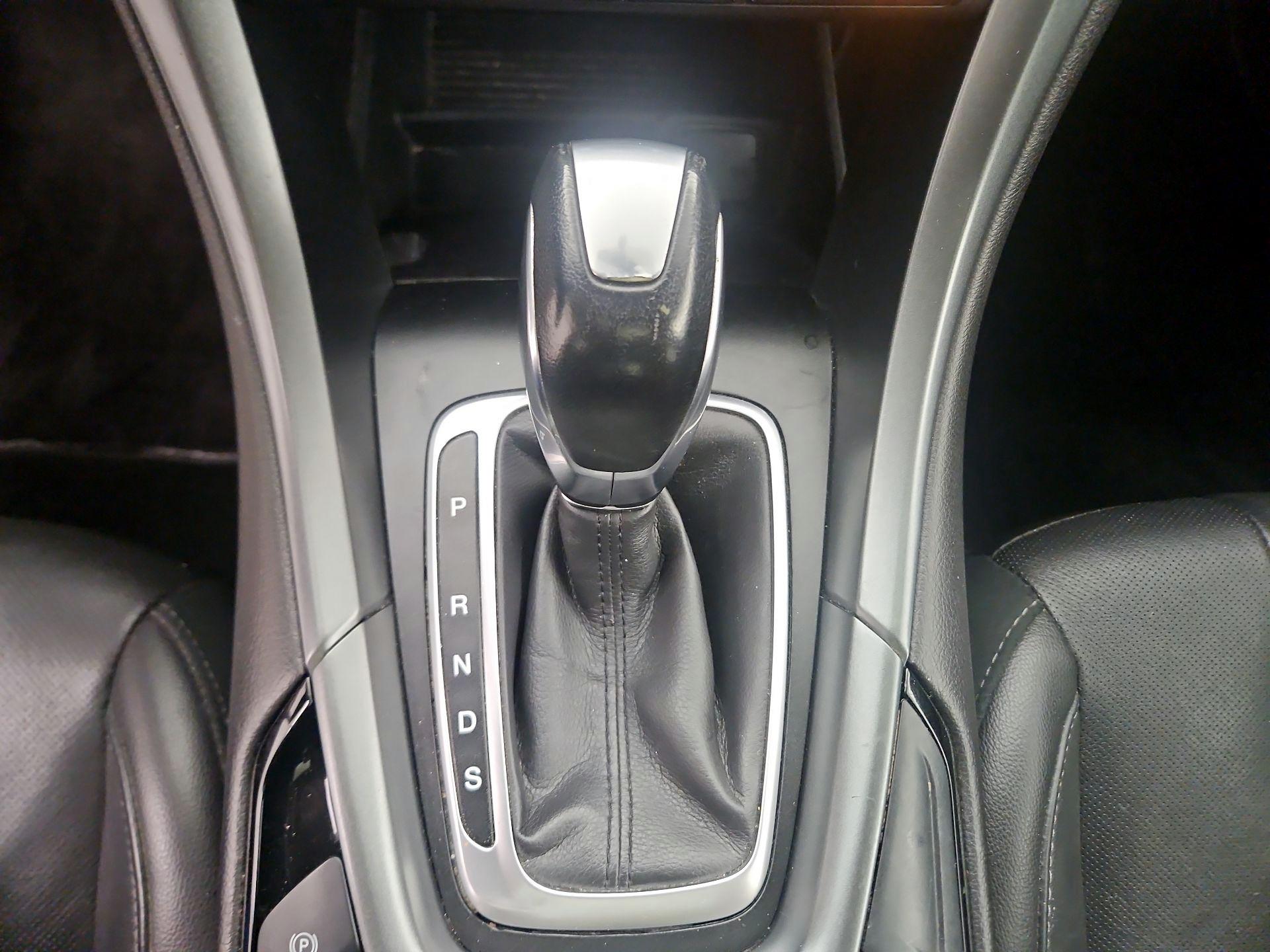 Thumbnail: 2016 Ford Fusion - 17