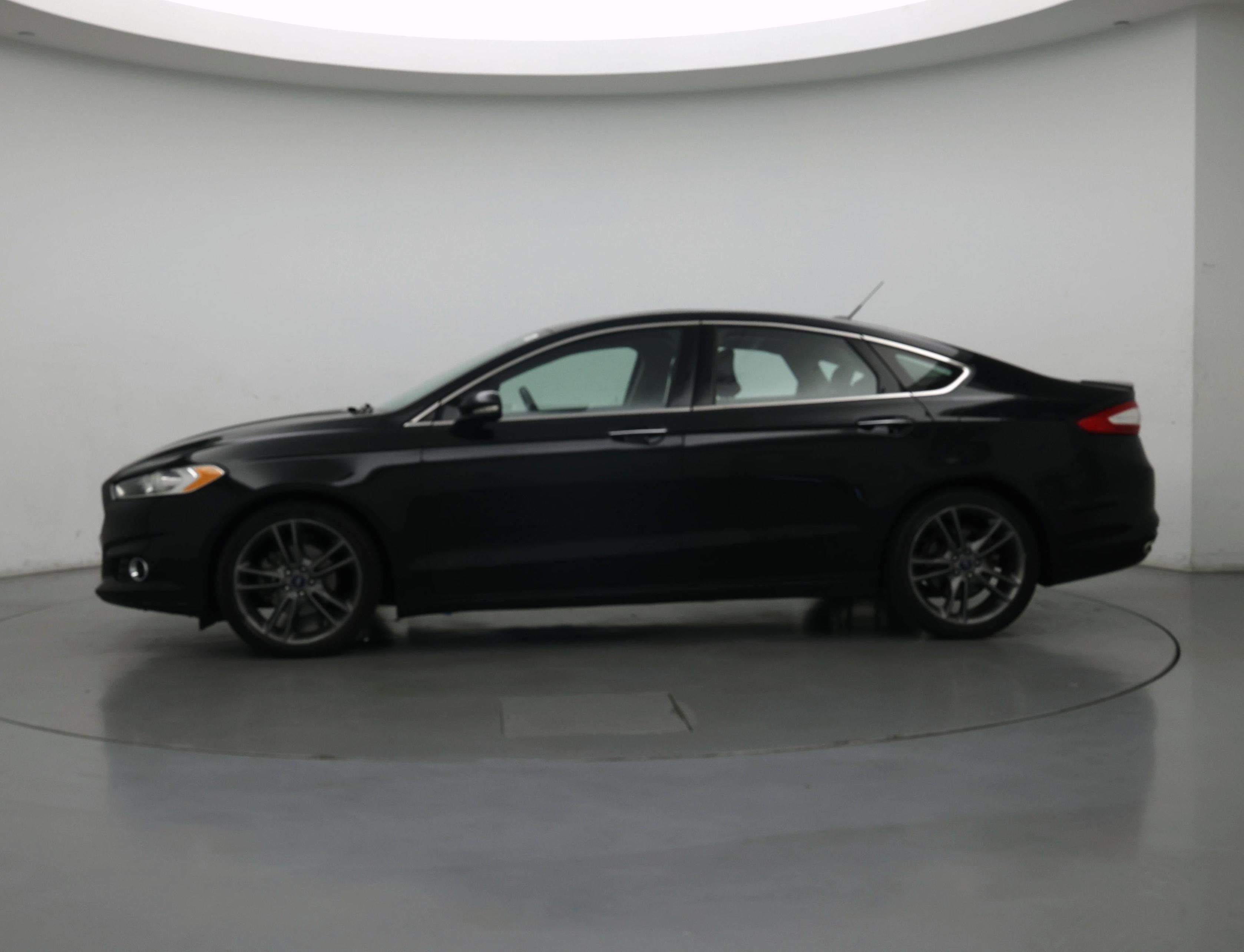 Thumbnail: 2016 Ford Fusion - 3