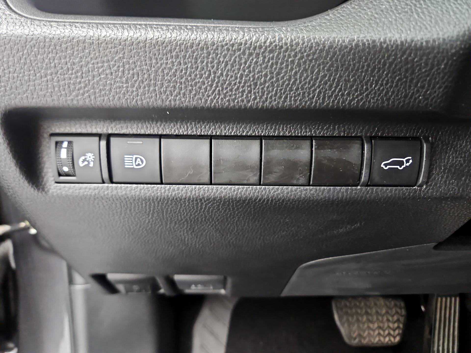 Thumbnail: 2024 Toyota RAV4 - 11